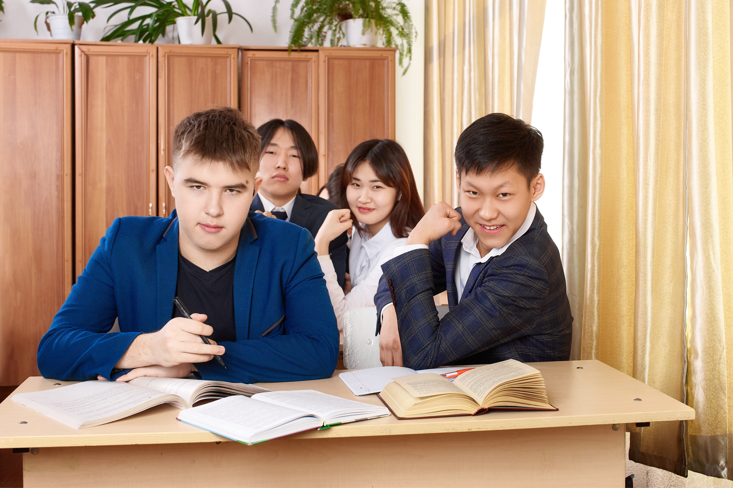 9-11 класс. Школа. Школьный фотограф в Улан-Удэ Андрей Пугачев