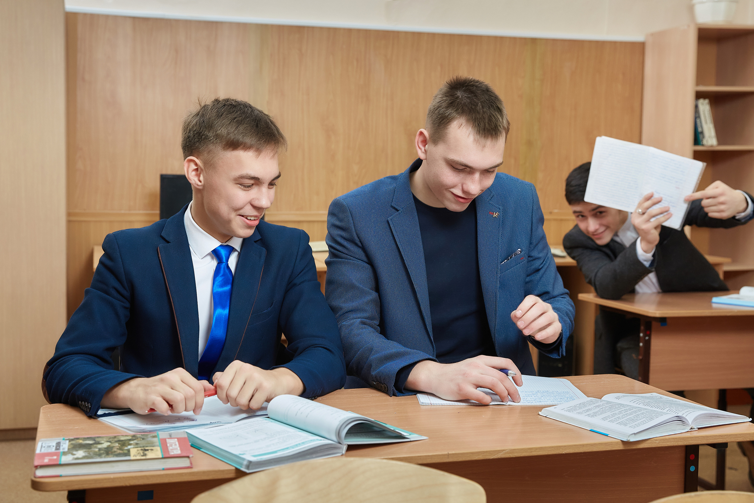 9-11 класс. Школа. Школьный фотограф в Улан-Удэ Андрей Пугачев