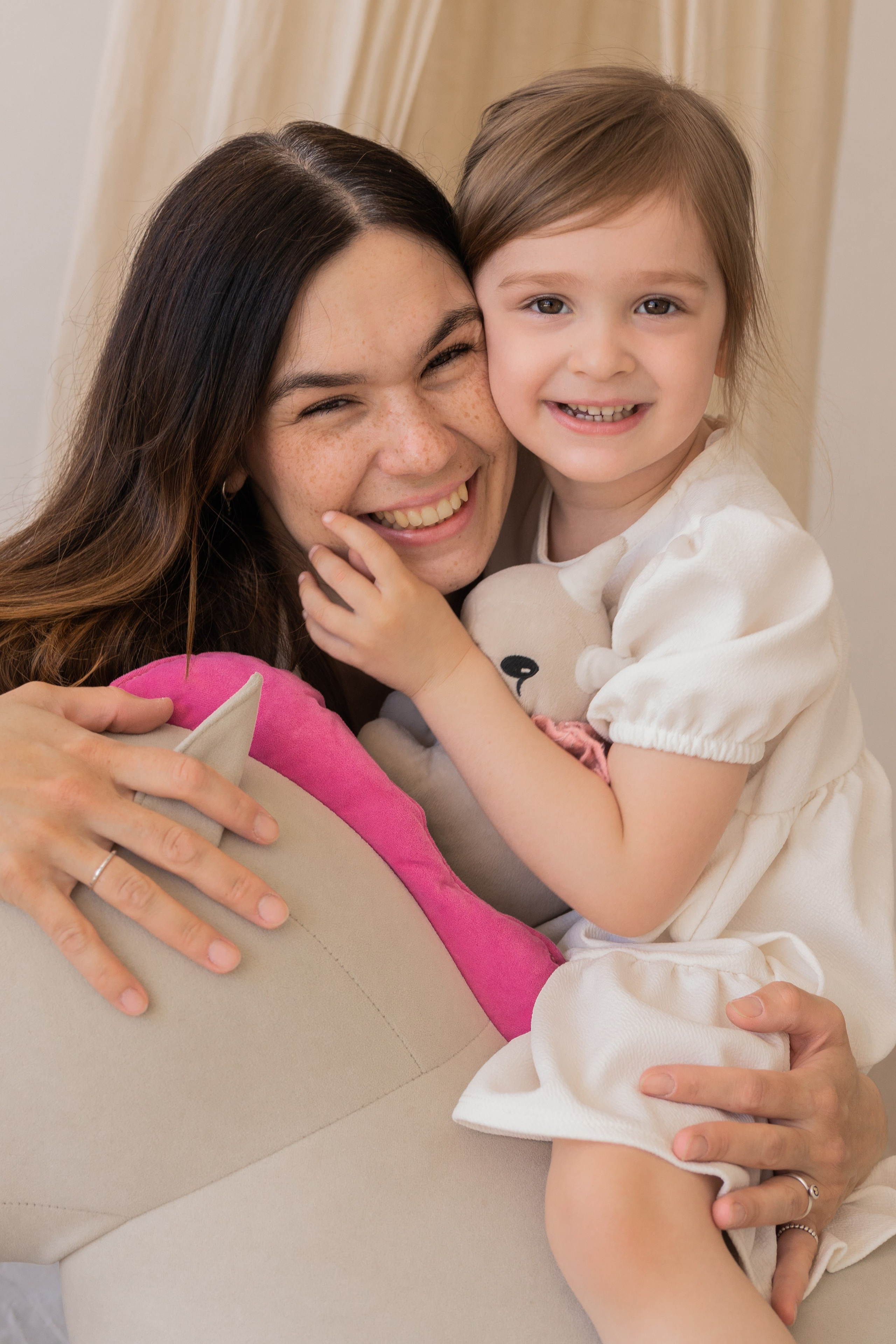 Л ю б о в ь между Вами и посреди Вас. Виноградова Маргарита. Фотограф P r o Явления