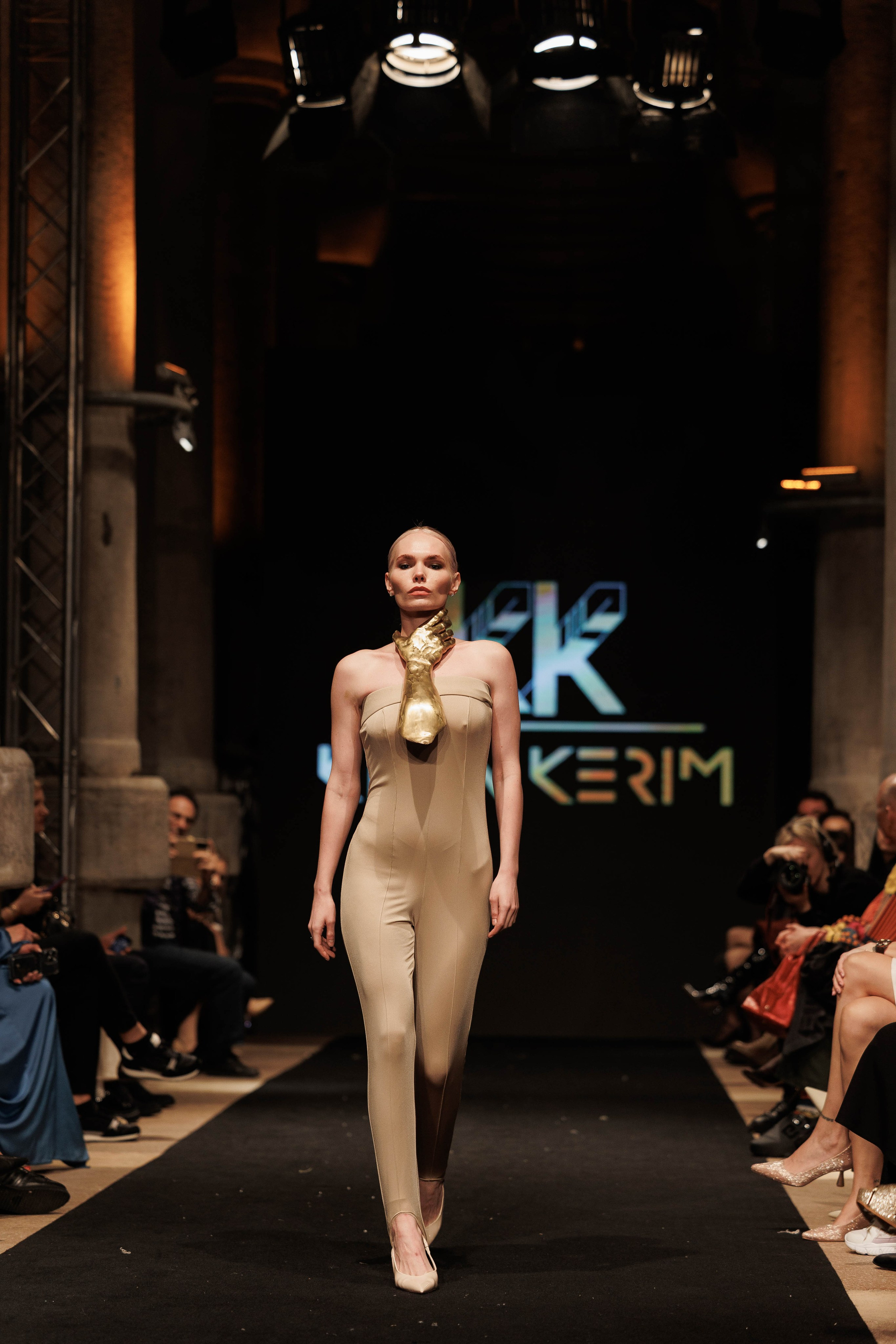 IFB-показ. About