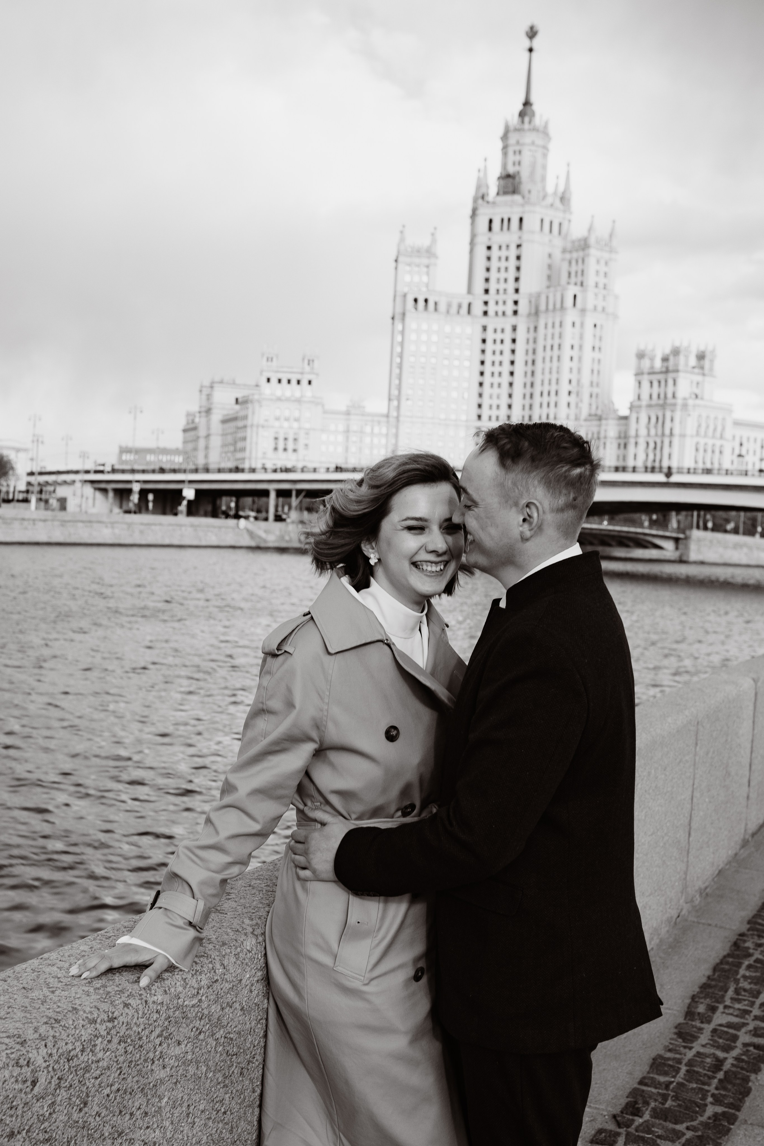 МФЦ + набережная. Свадебный фотограф Курзина Ольга | Москва