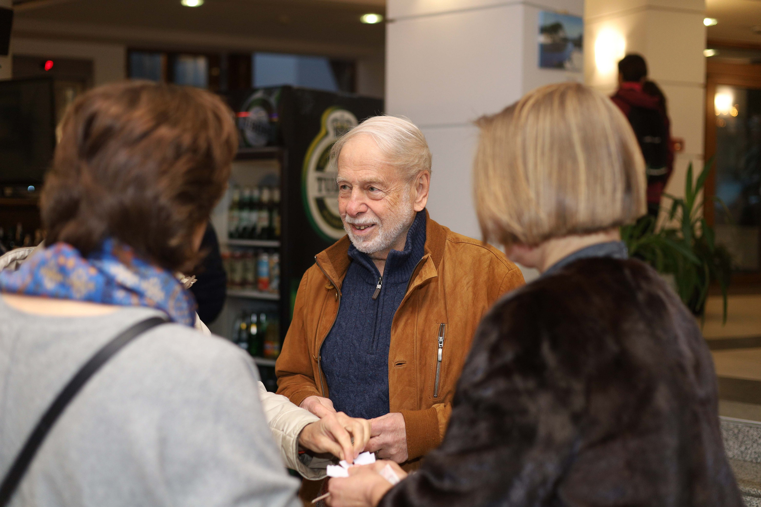 Изложба на Татьяна Дердей. Лариса Богомолова. Фотограф. Видеограф. Болгария