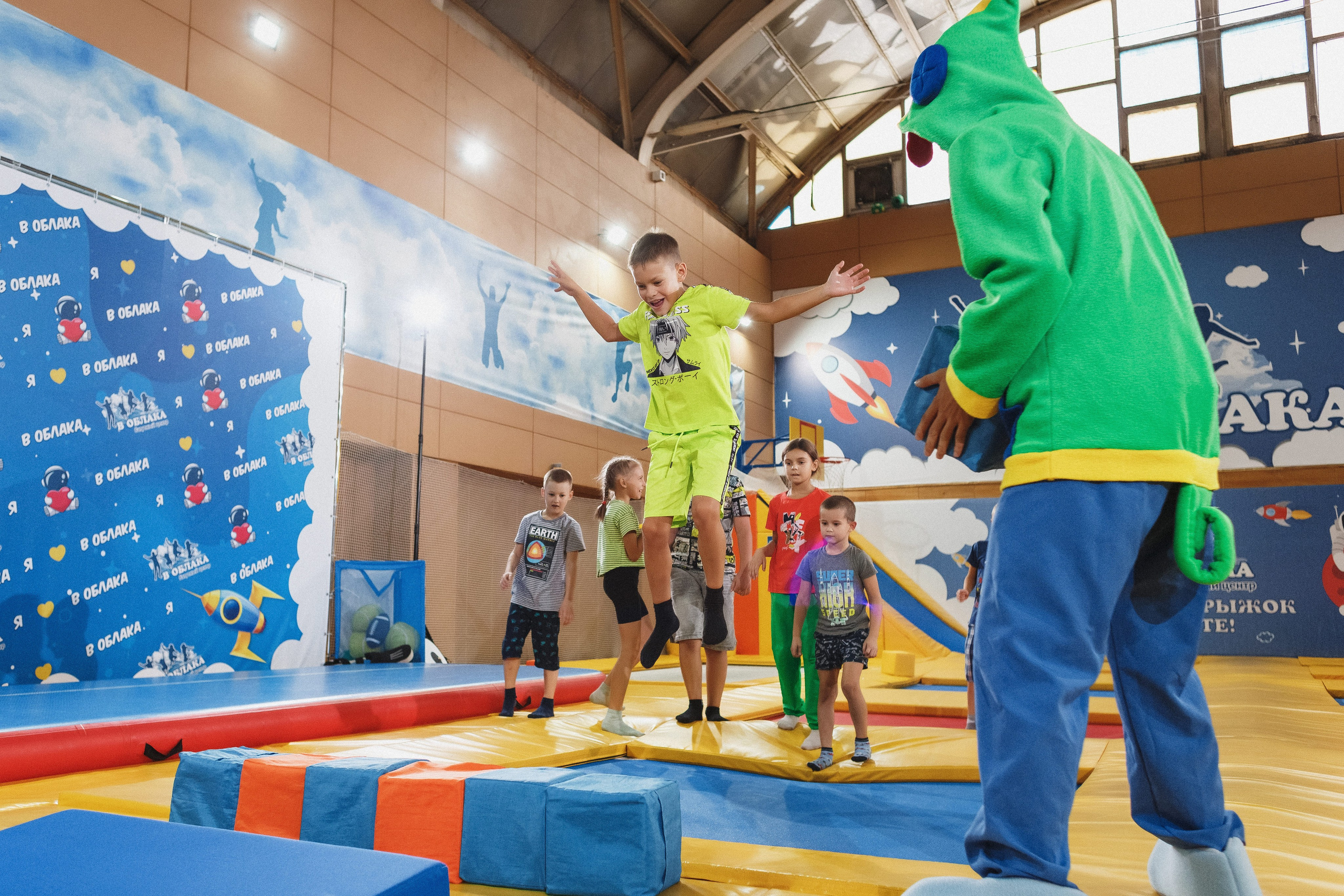 Веселые моменты: День рождения Даниила в 'В облака' Таганрога. Свадебный и семейный фотограф в Таганроге Бакарюк Антон