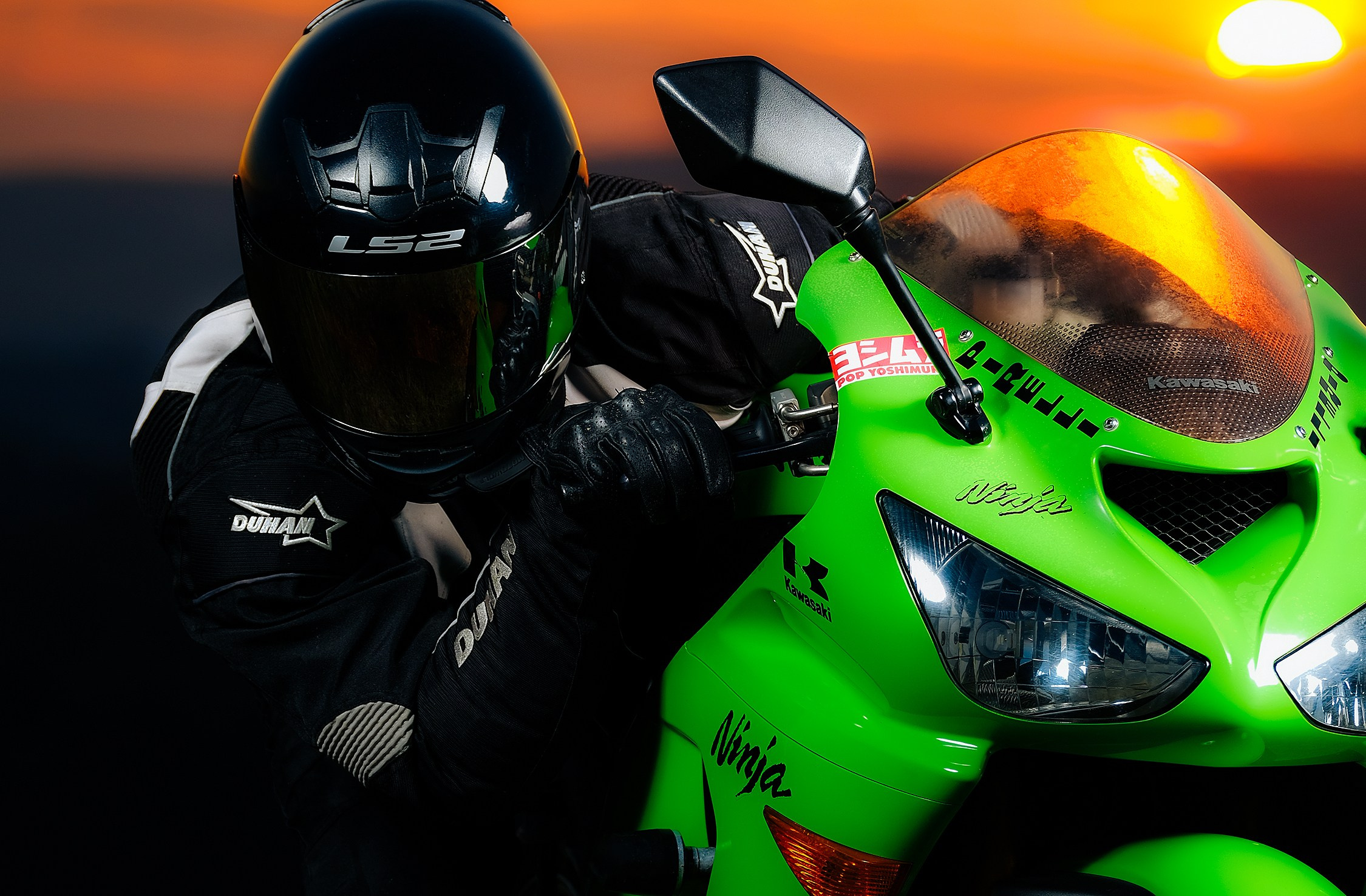 Фотосессия с мотоциклом услуги фотографа. Фотограф Красноярск Алексей Семенихин