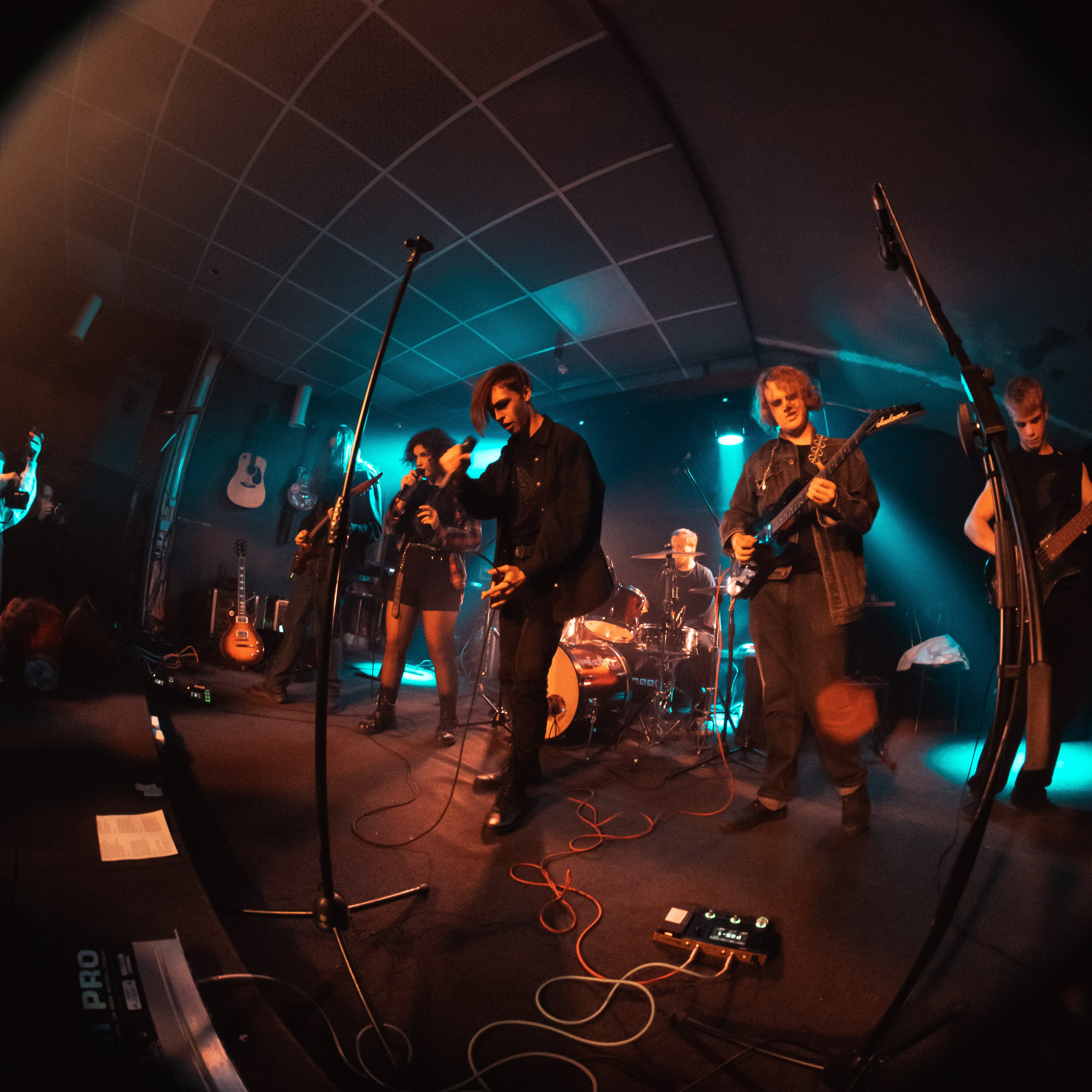 Лунная фаза, Красноярск. 24.10.2025, 64/6. Фотограф Регина Крикунова г. Красноярск