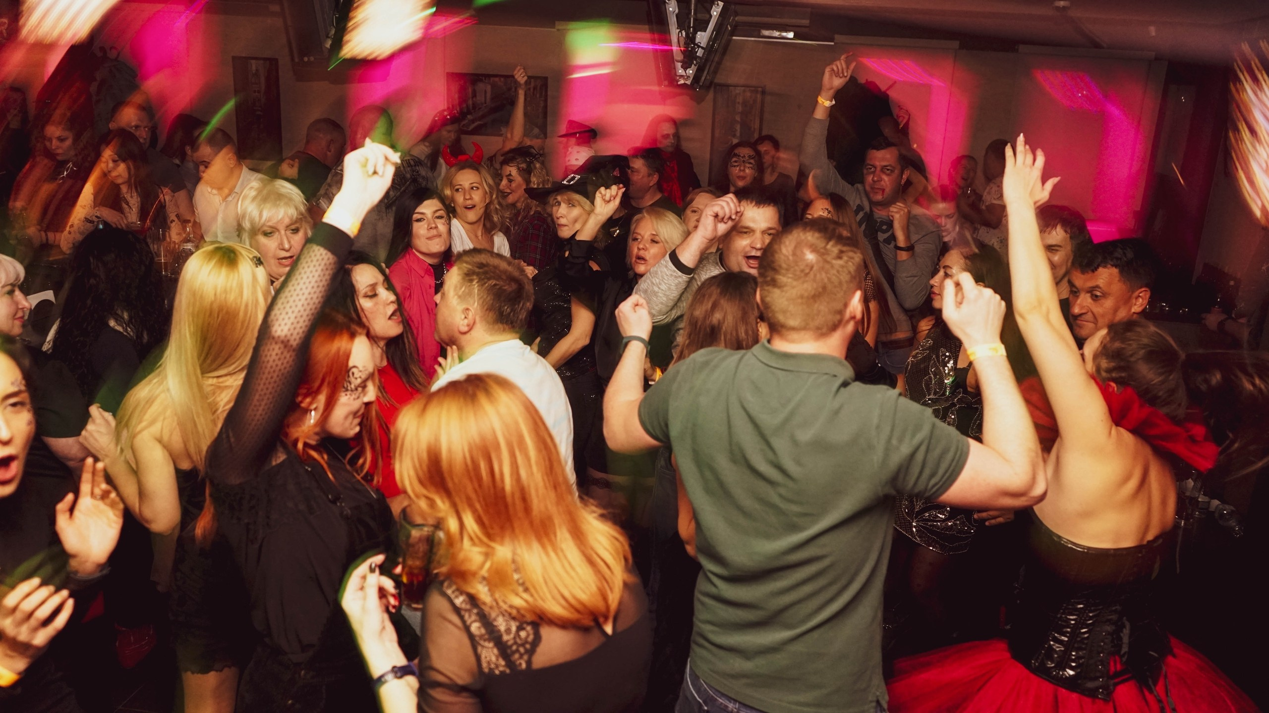 Фандец. Хеллоуиновская клубная вечеринка | 13.11.21. Галерея Фантим