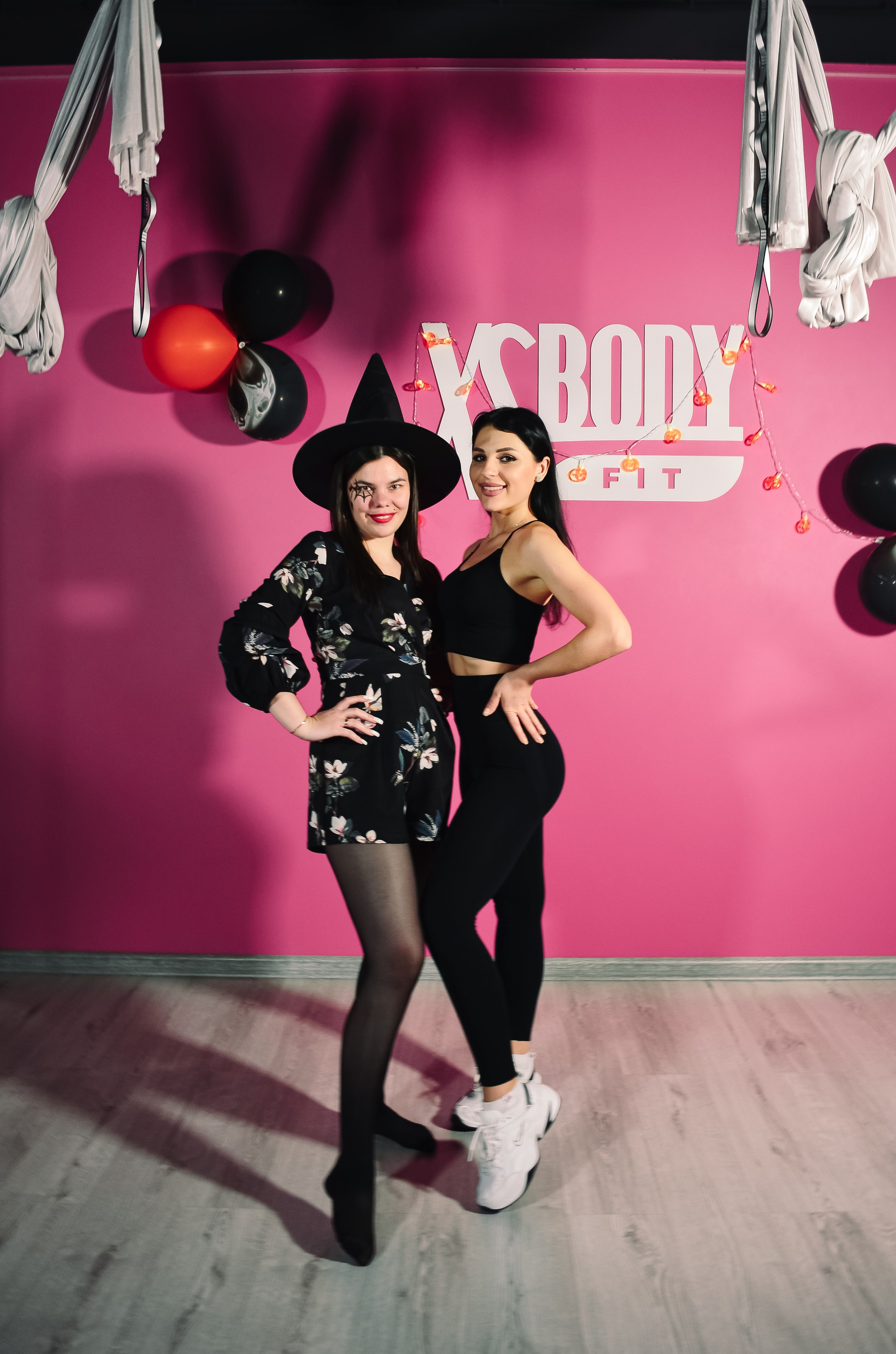 Фоторепортаж мероприятия в фитнес-клубе. Денисова Аля — фотограф для парных съемок и индивидуальных историй в Барнауле