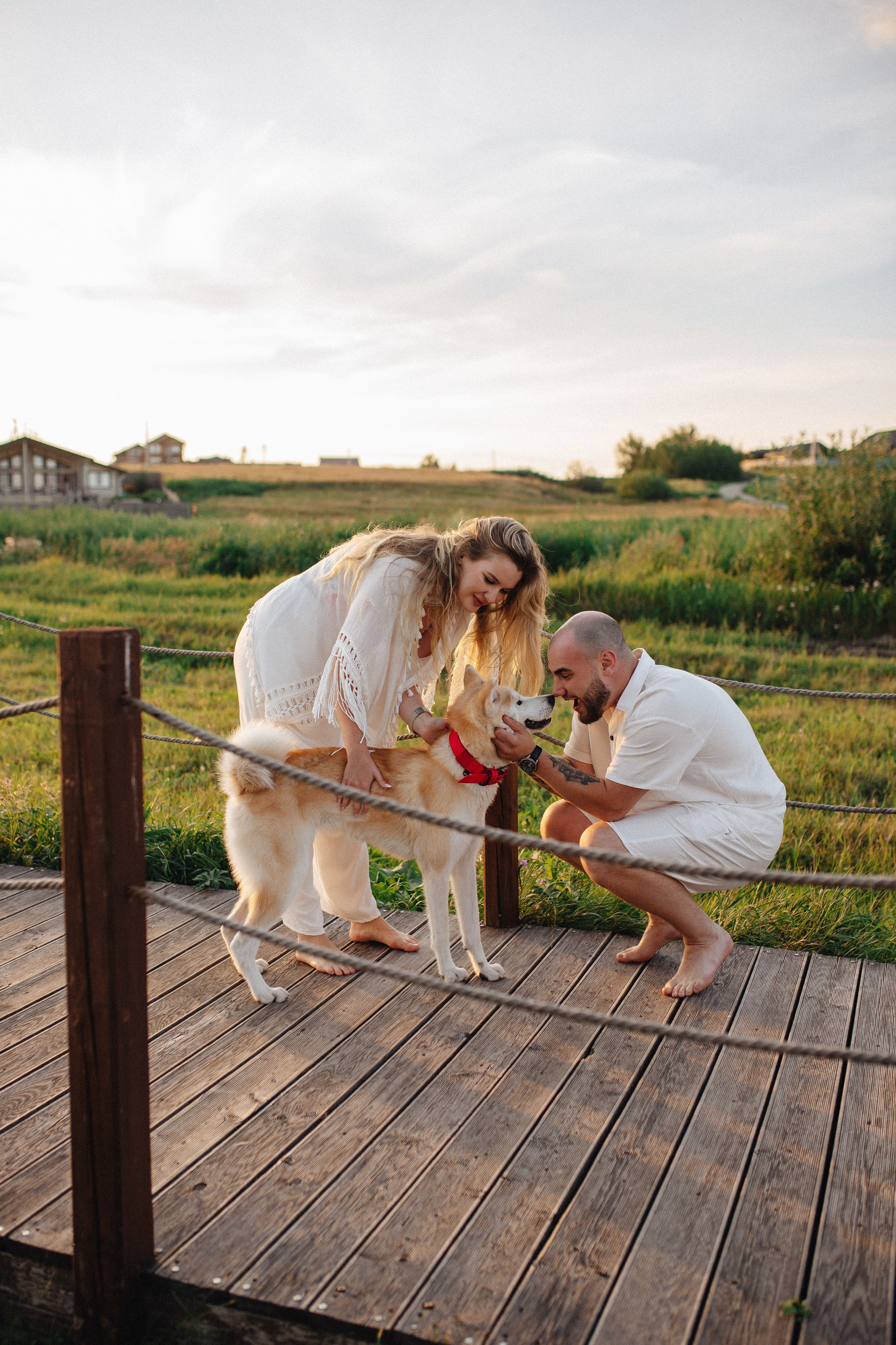 Летним вечером на пляже. Свадебный фотограф Новосибирск