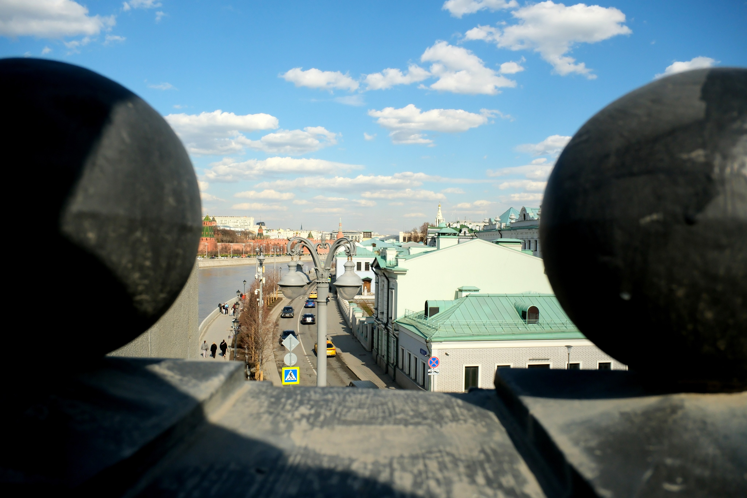 Улица, люди, жизнь…