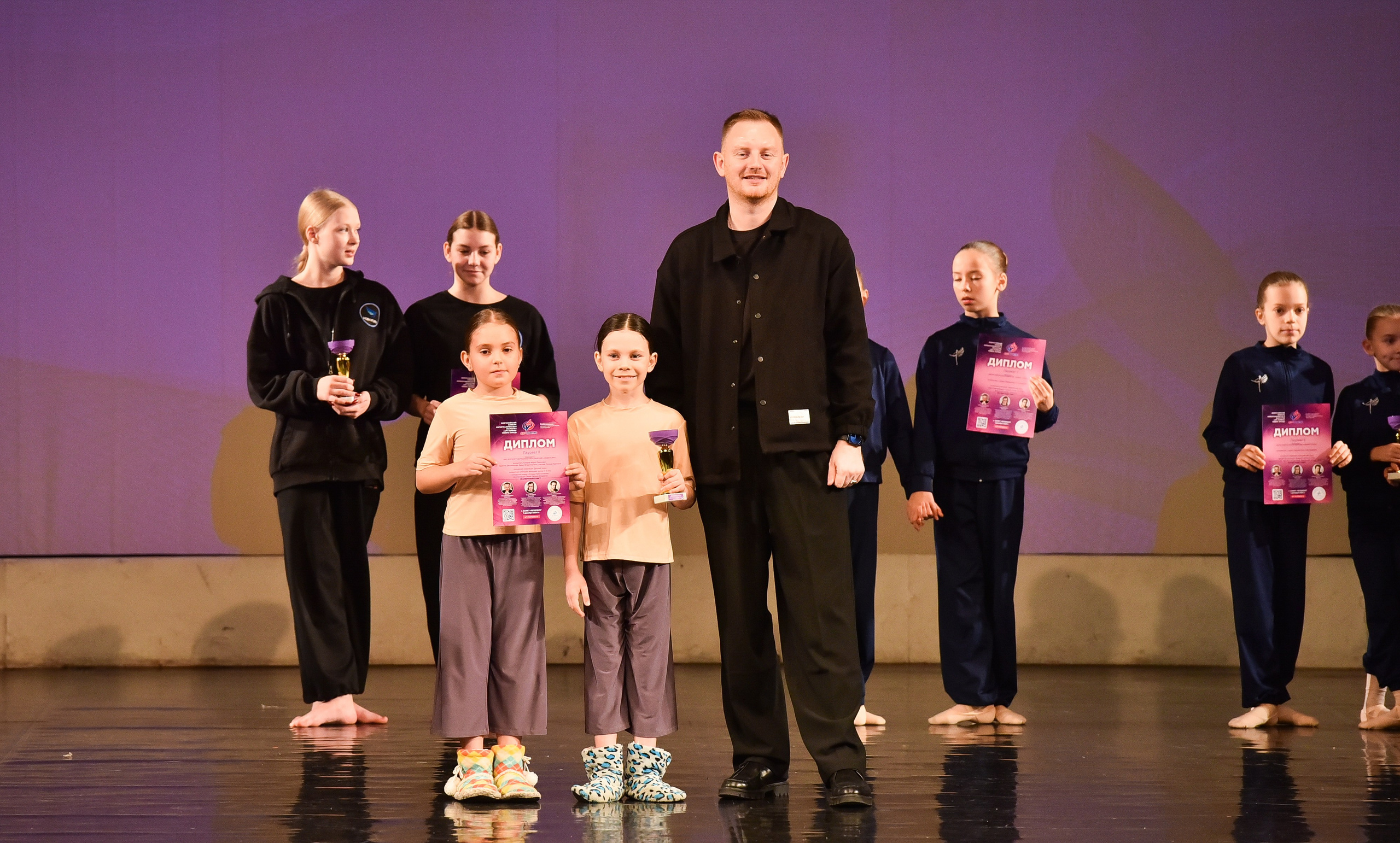 01.12.2024 Фестиваль хореографического искусства «АРТ-КОМПАС. СЕВЕРО-ЗАПАД» г. Спб. Медиастудия Фото Концепт