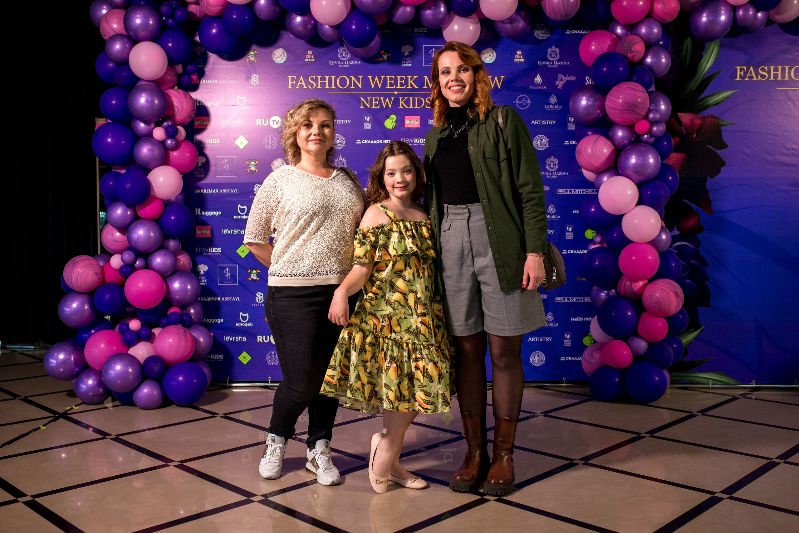 Показ Итальянской моды в России весна 2022. Женский фотограф Крещение Венчание Москва Брянск