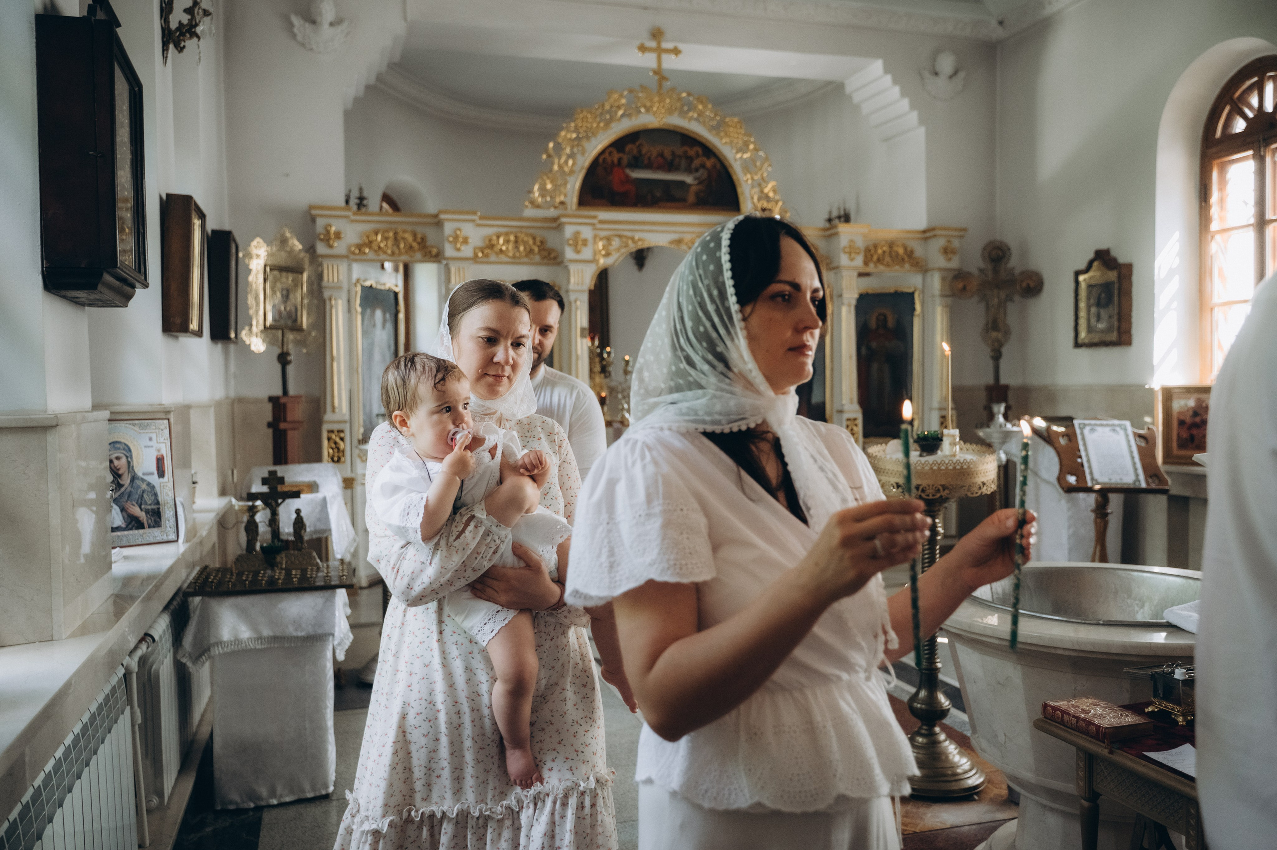 Крещение Мии и Льва. Семейный фотограф в Минске Дарья Дреко