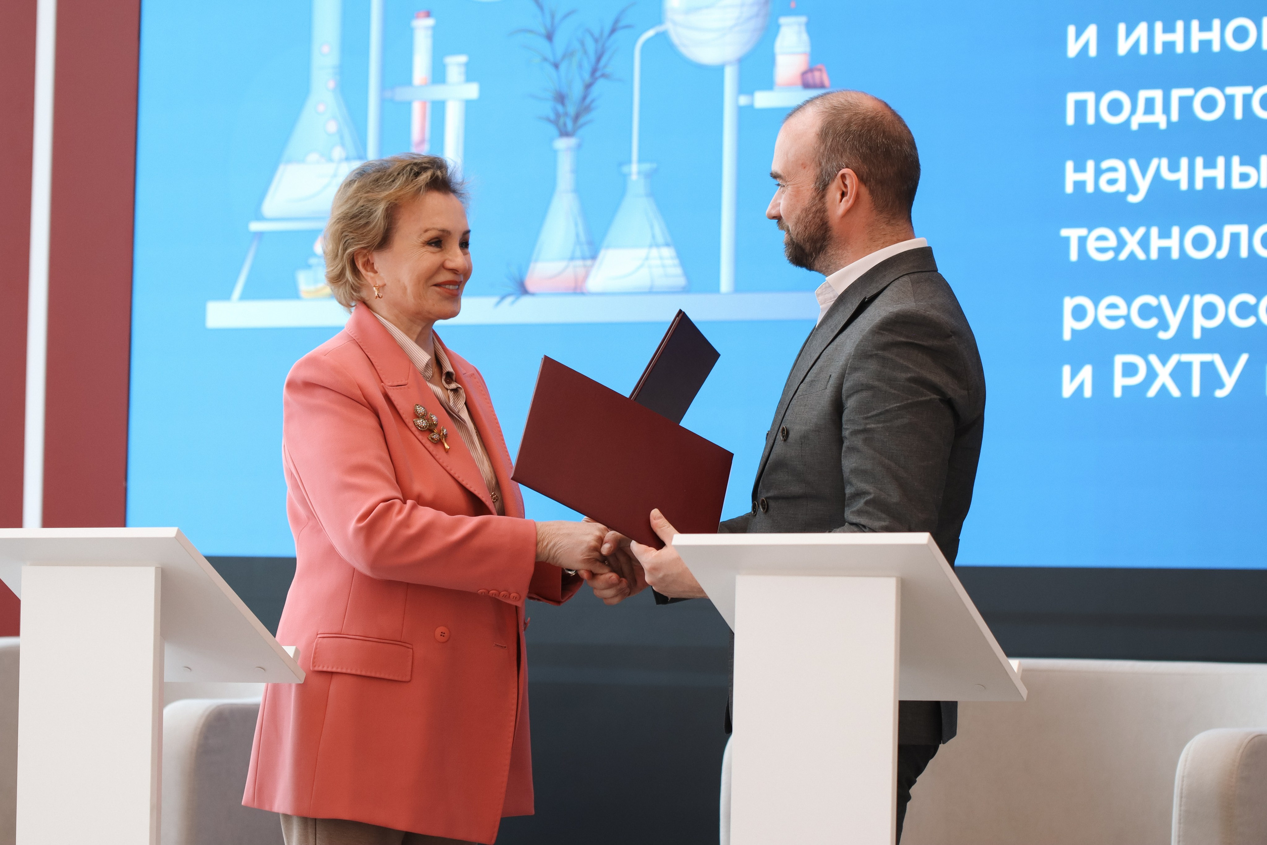 Репортажный фотограф в Москве и Зеленограде Karina-vozd