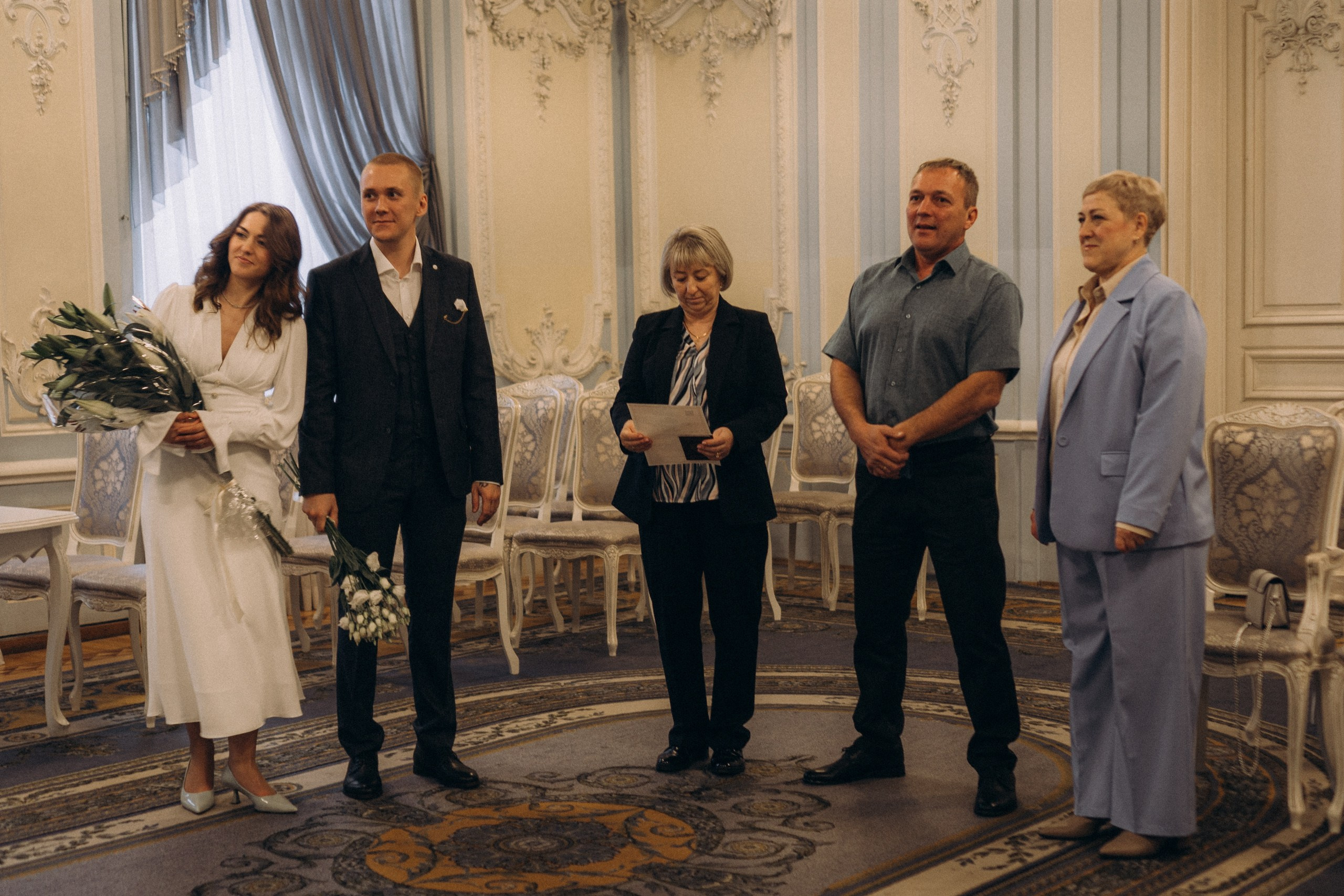 СВАДЕБНАЯ СЬЕМКА ПАРЫ ВО ВТОРОМ ДВОРЦЕ БРАКОСОЧЕТАНИЯ И ПРОГУЛКА ПО ЧЕРНЫШЕВСКОЙ. Профессиональный фотограф, Санкт-Петербург — Виктория Богомолова