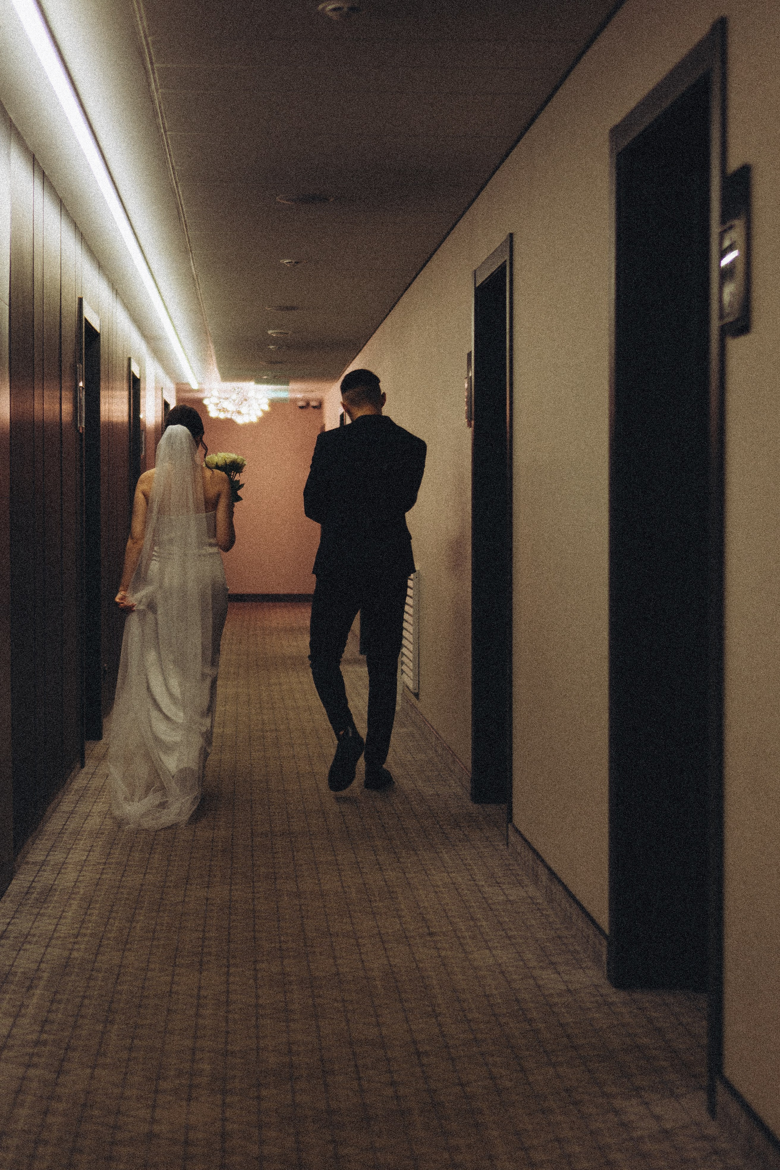 СВАДЕБНАЯ СЬЕМКА СБОРОВ ЖЕНИХА И НЕВЕСТЫ В ОТЕЛЕ И ТАКЖЕ ФОТОСЕССИИЯ В ОТЕЛЕЕ МЕГАПОЛИС БРЯНСК. Профессиональный фотограф, Санкт-Петербург — Виктория Богомолова