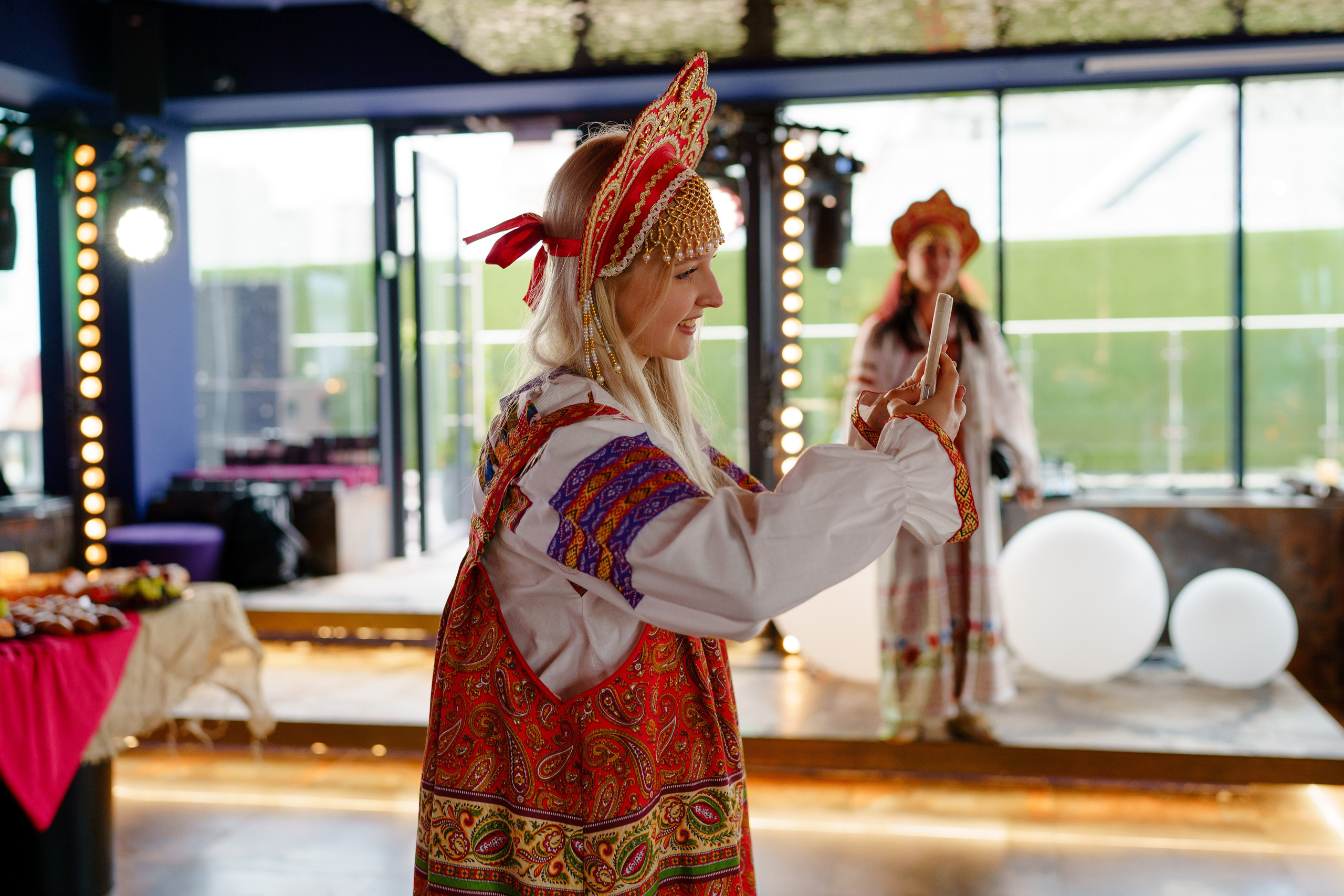 Гендер пати в славянском стиле. Репортажный фотограф в Москве Саша Дружинина