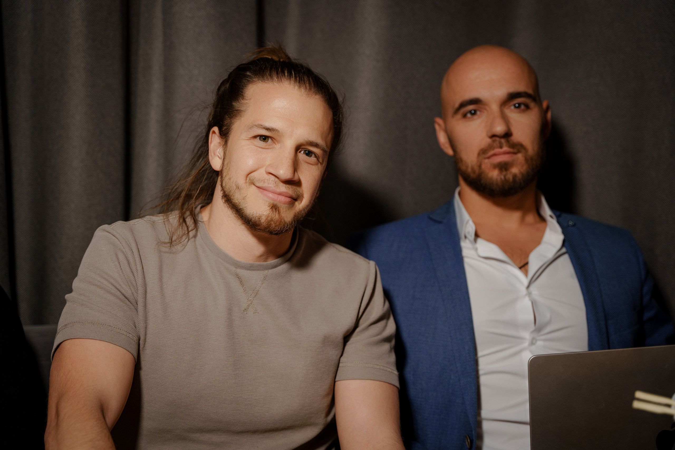 Вечеринка OSNOVATELI.LIVE репортажный фотограф Саша Дружинина. Репортажный фотограф в Москве Саша Дружинина