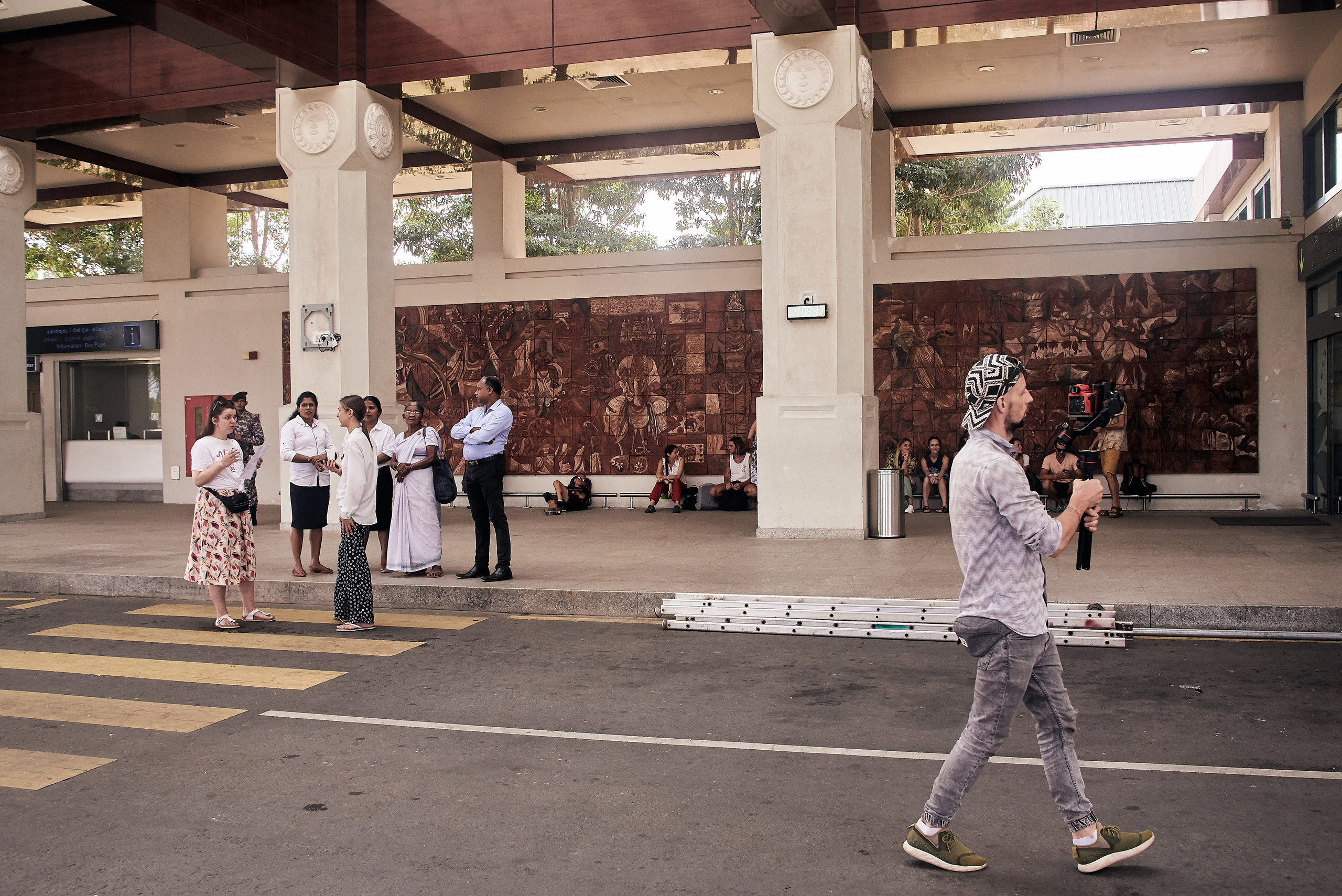 Булки — Аэропорт. Никита Хохловский фото и видео продакшн