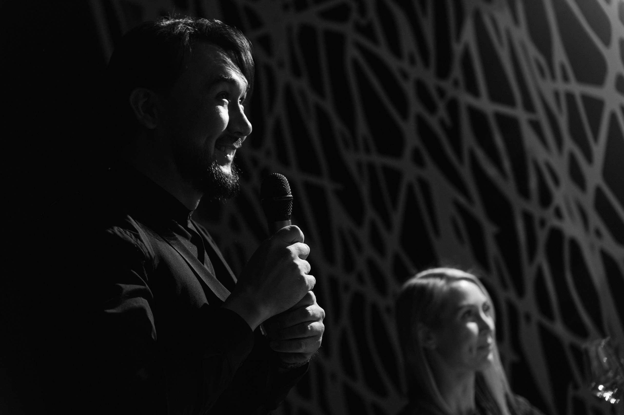 Фотосъёмка дня рождения в Уфе в «Доме культуры». Репортажная съёмка, фотозона, портреты гостей, поздравления и атмосфера праздника. Дмитрий