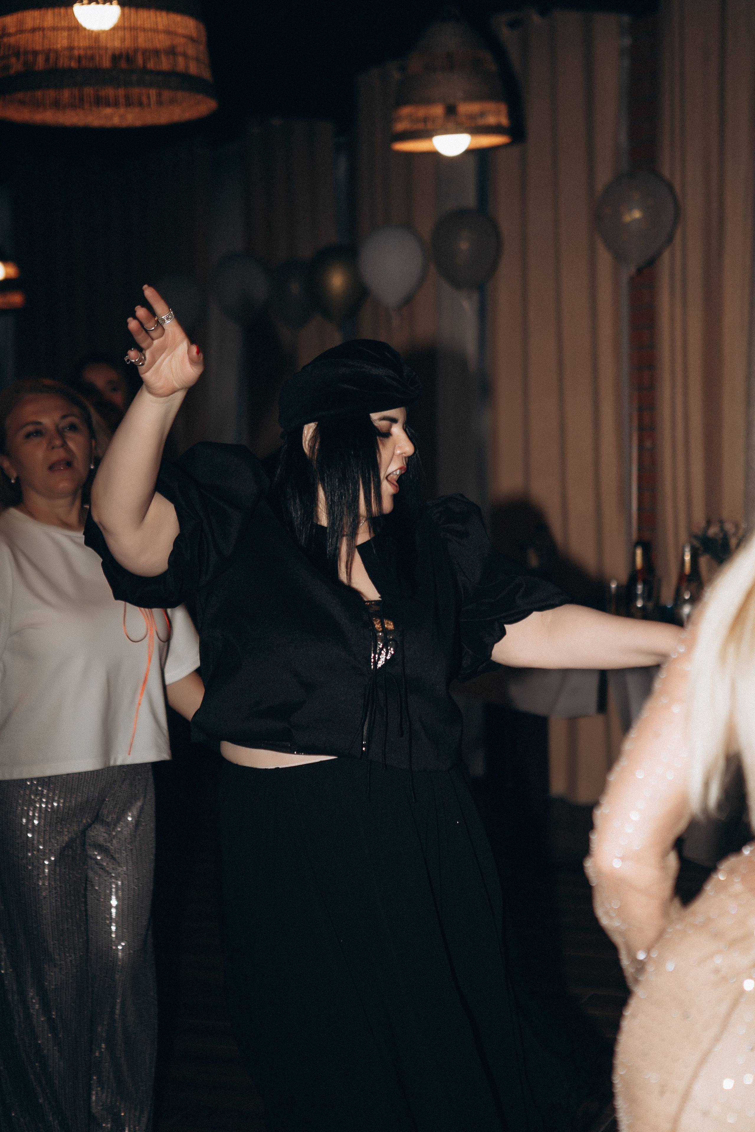 Репортаж с вечеринки в яхт клубе. Главная