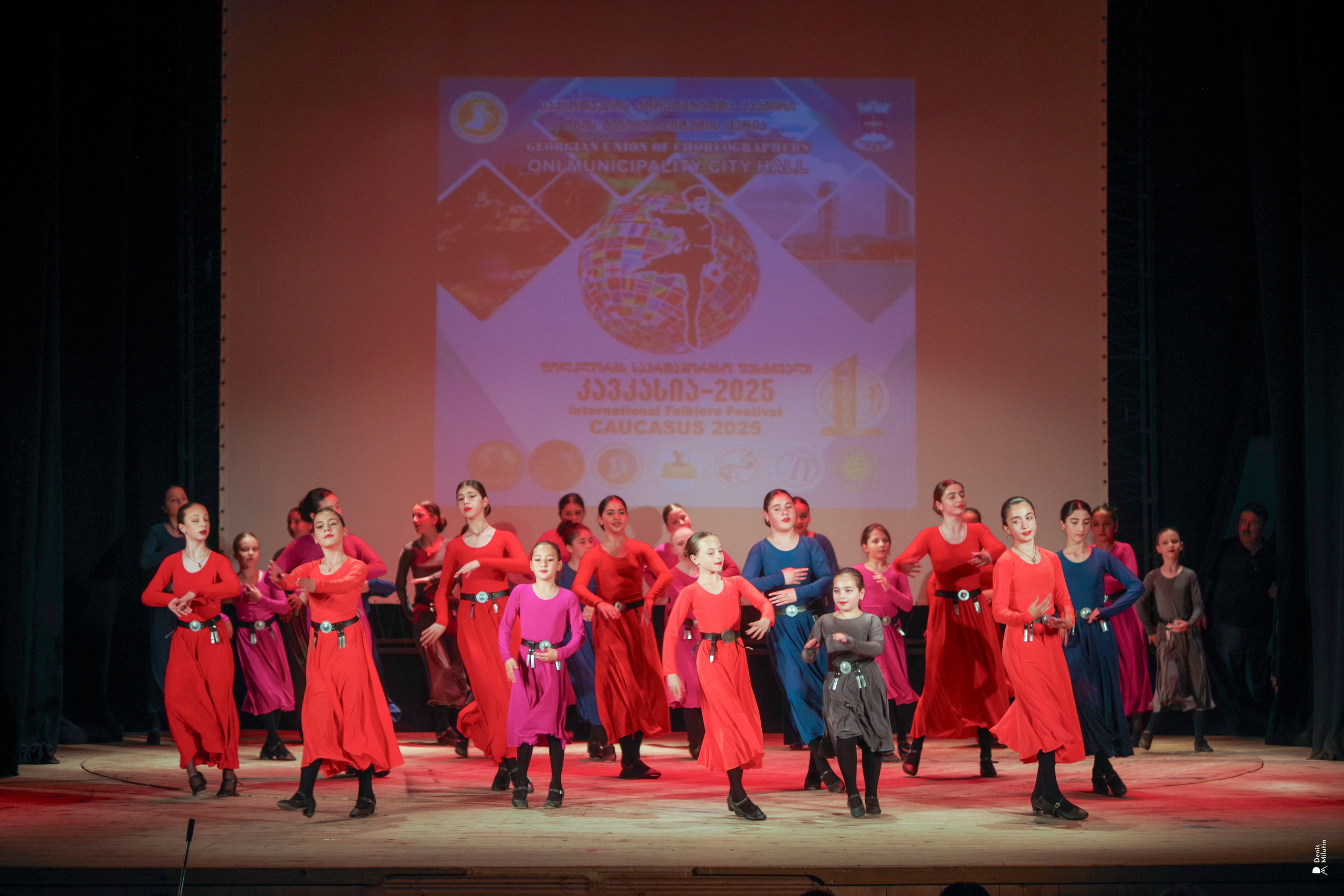 Танцы в прекрасном Они. Портретный фотограф Денис Милютин