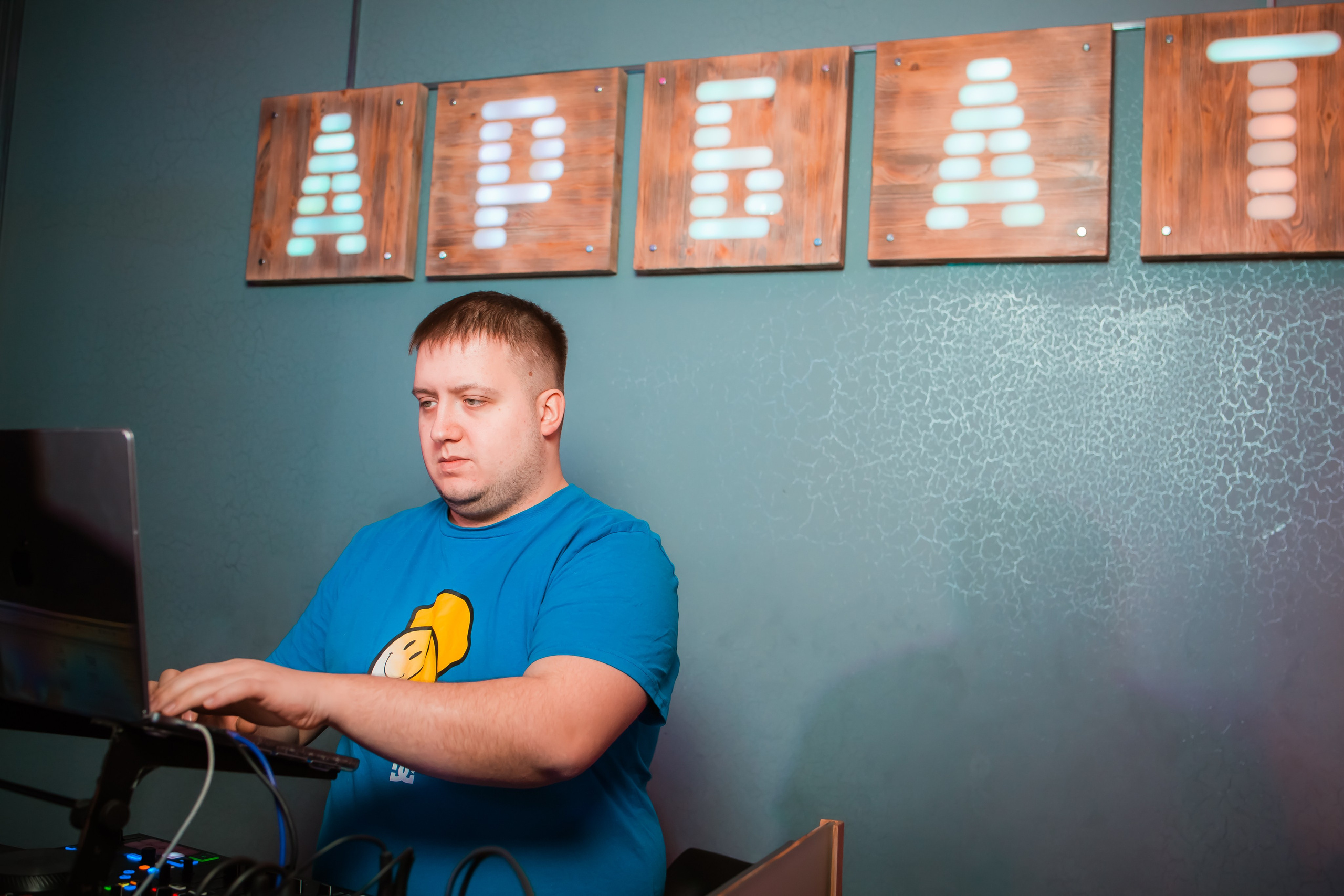 День Рождение Рябинина Ивана. Репортажный фотограф Василий Сазонов в Нижневартовске