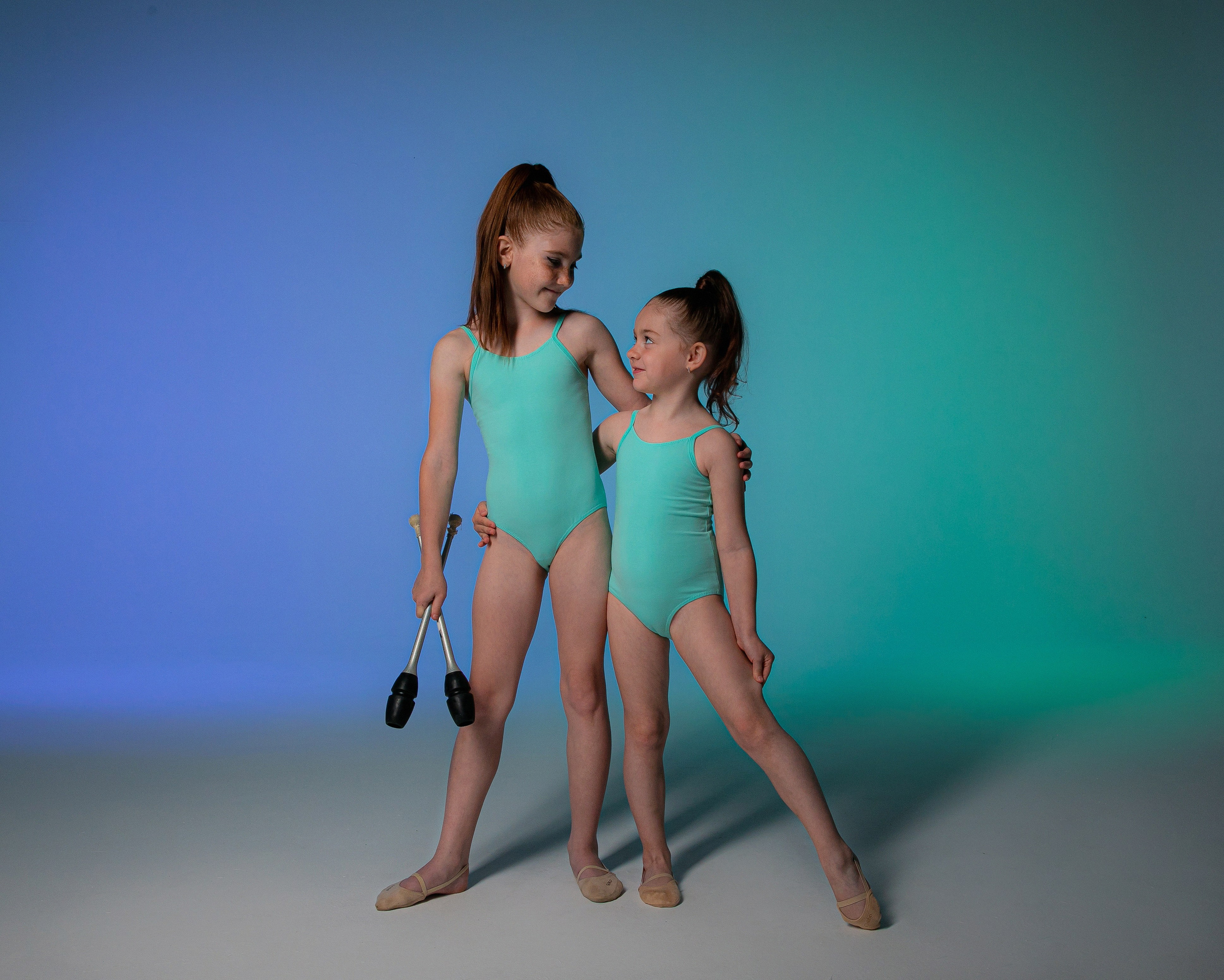 На ярком фоне. Семейный фотограф в Москве