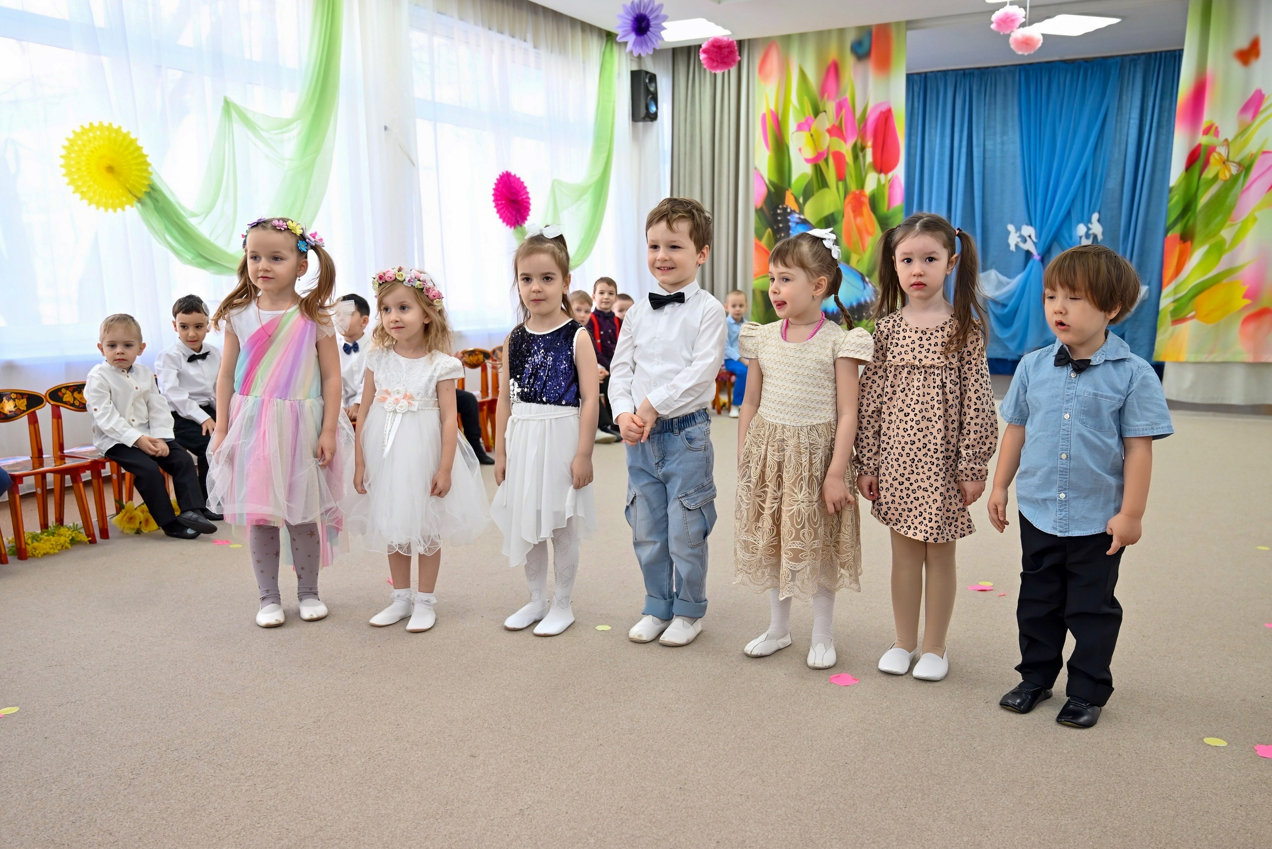 Праздник в группе «Дружная семейка». Семейный и детский фотограф Москва