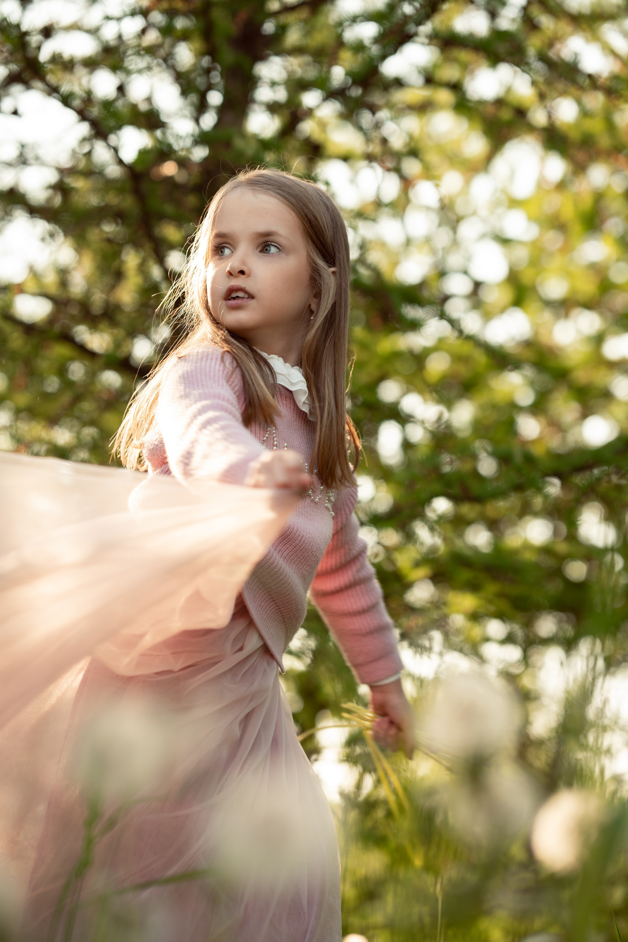 Ксюшенька в яблоневом саду. Семейный и портретный фотограф в Санкт-Петербурге Татьяна Гримоть