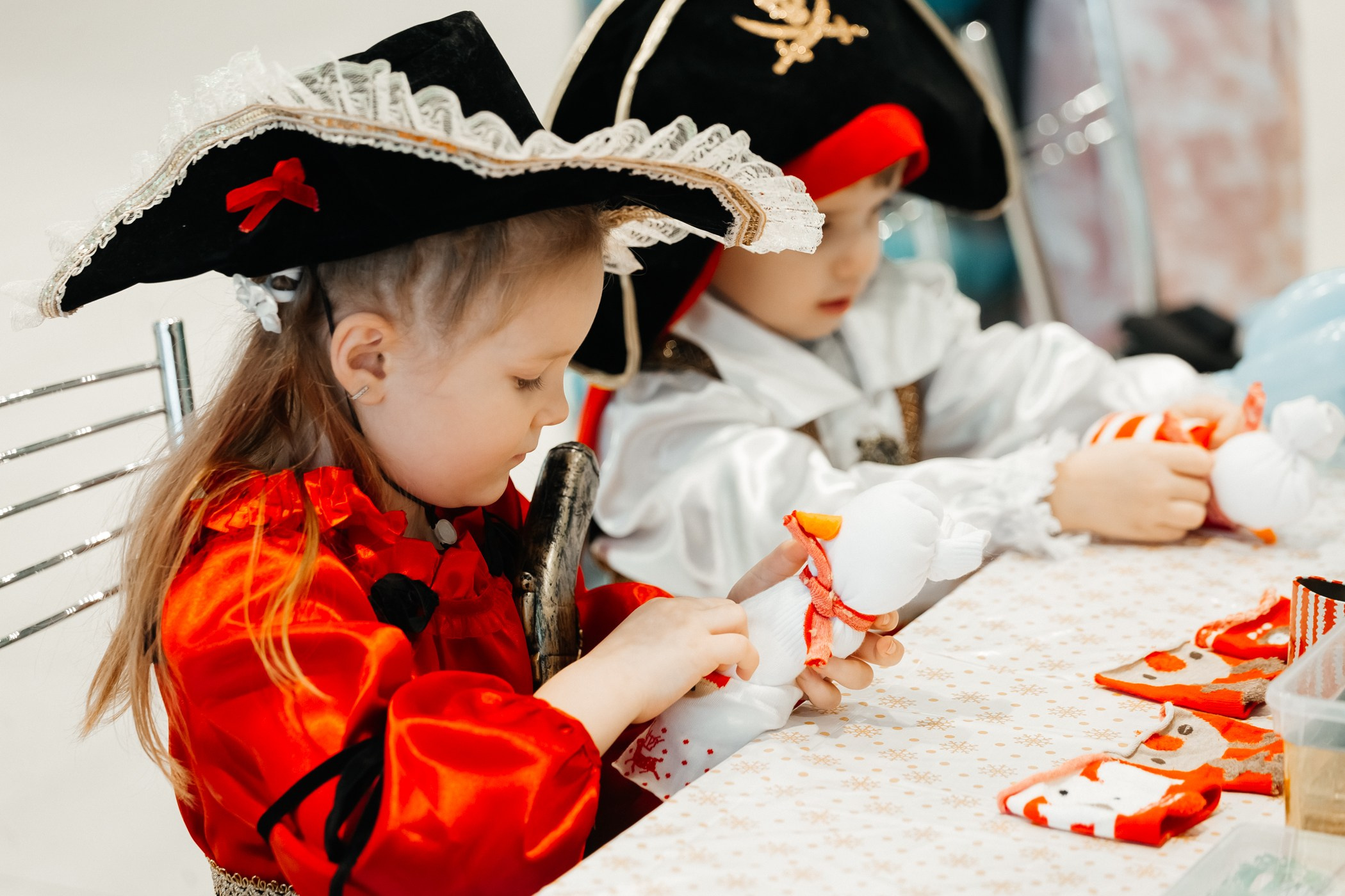 Детский мастер-класс в «Картель Авто» — «Студия чудес Алиса». Фотограф Кемерово | Сергей