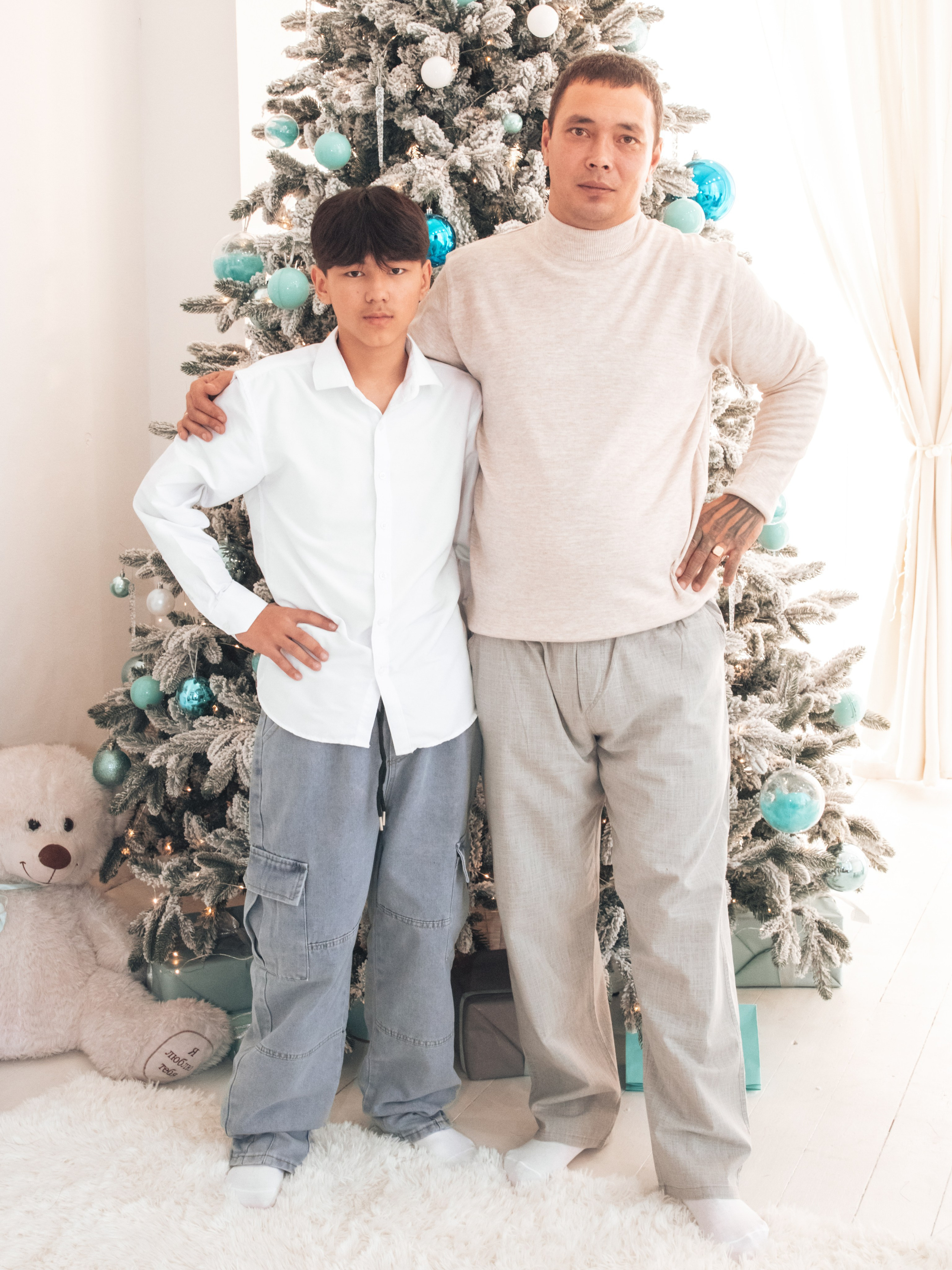 Съёмка прекрасной семьи в зале Лайт. PhotoMeet — Фотограф в Улан-Удэ