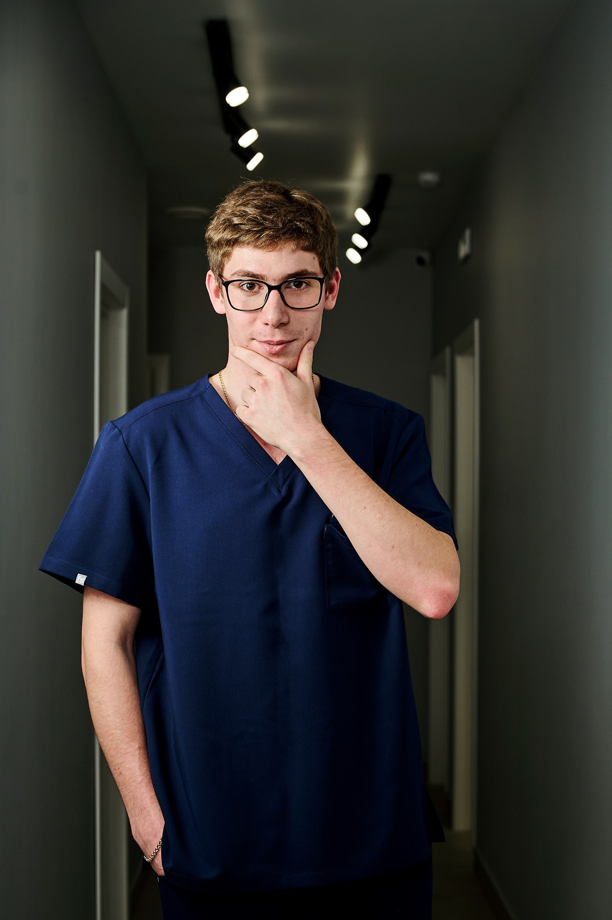 Бизнес-портрет, коллективы, профессии. Выпускные альбомы. Предметная и контент съёмка. Фотостудия Klass