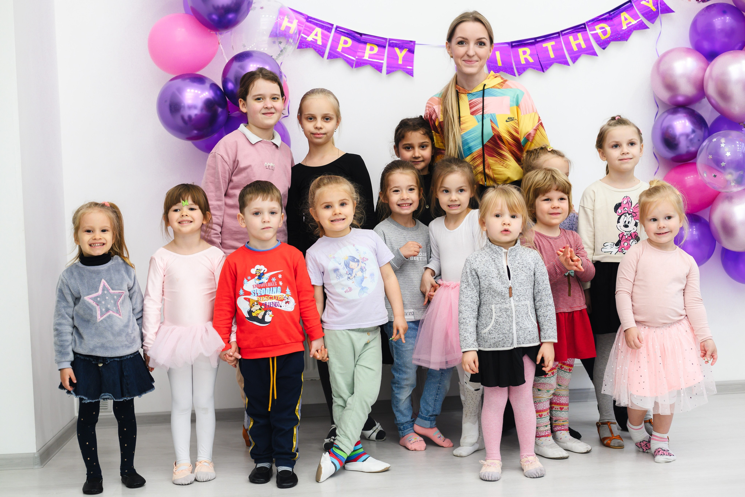 Студия танцев Mille Dance Батуми. Фотограф Белград фото для бизнеса, предметная съемка, мероприятий