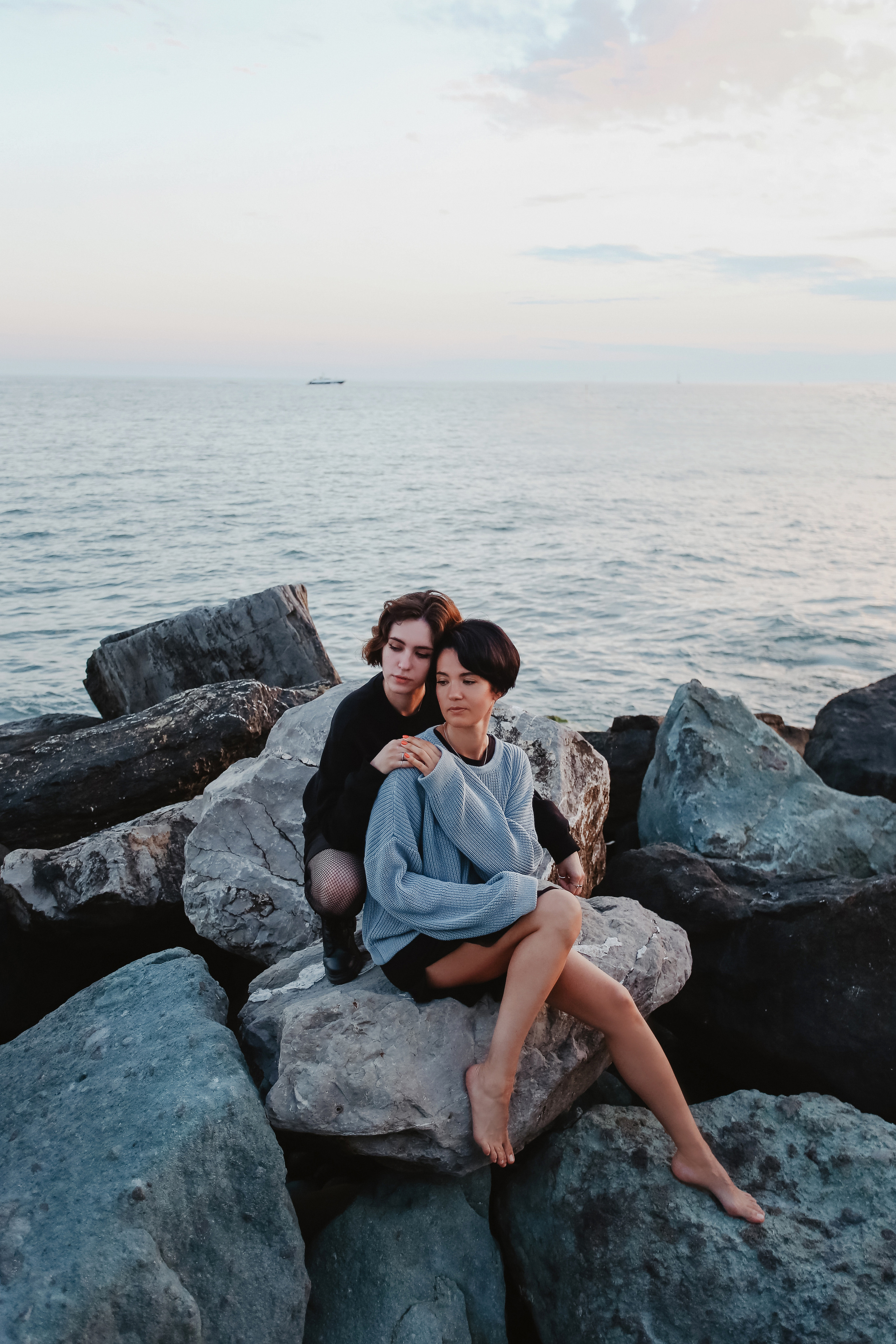 Лола и Света. Милана Довгаль - семейный фотограф и видеограф  в Адлере и Сочи