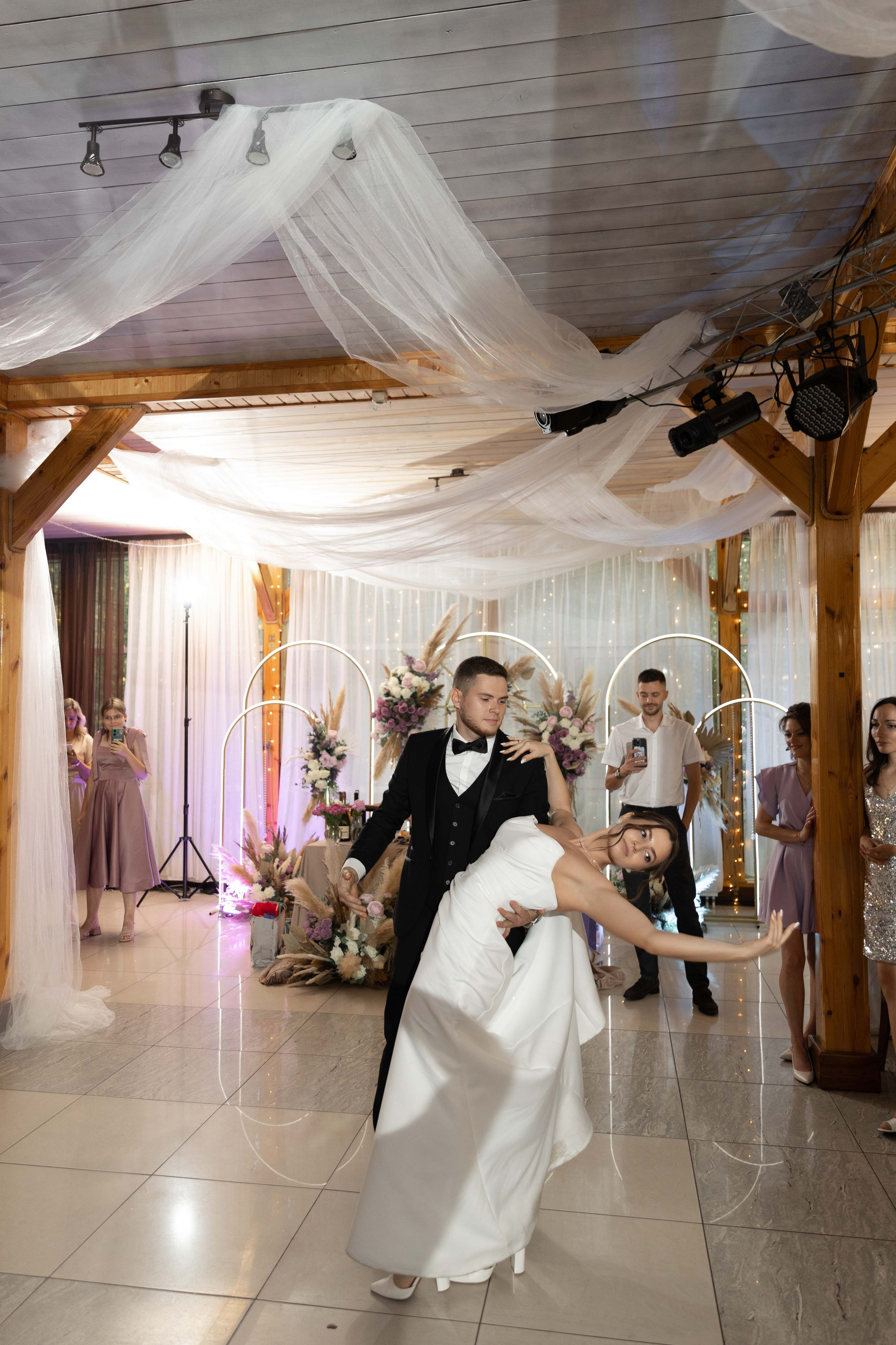 Анастасия и Виктор. Я Ира и я фотографирую свадьбы более 10 лет