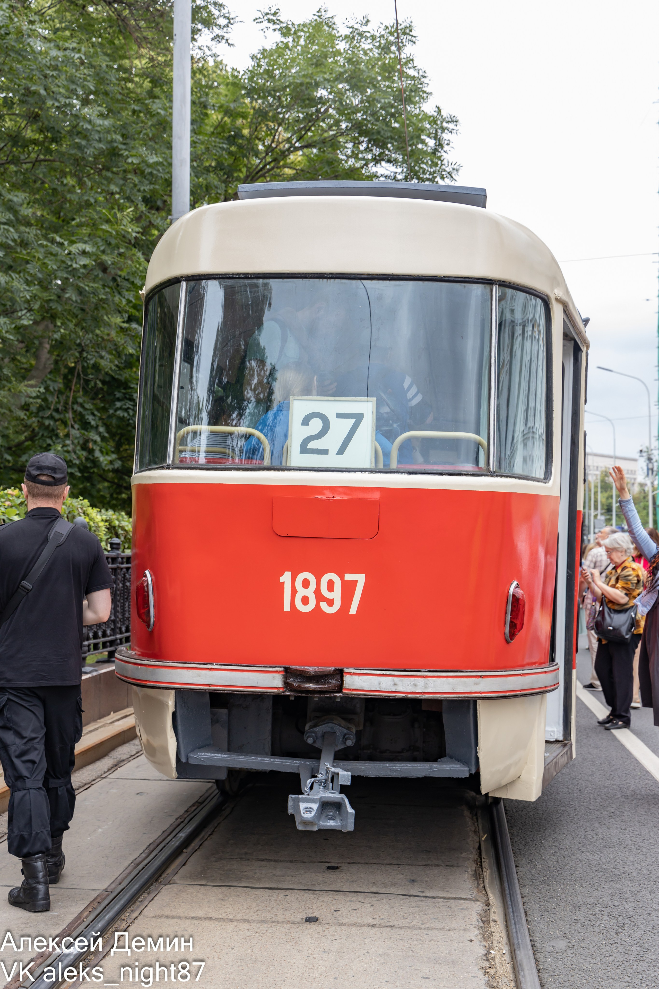 Ретро парад трамваем Москва 2023. Репортажный, семейный и студийный фотограф в Москве Демин Алексей