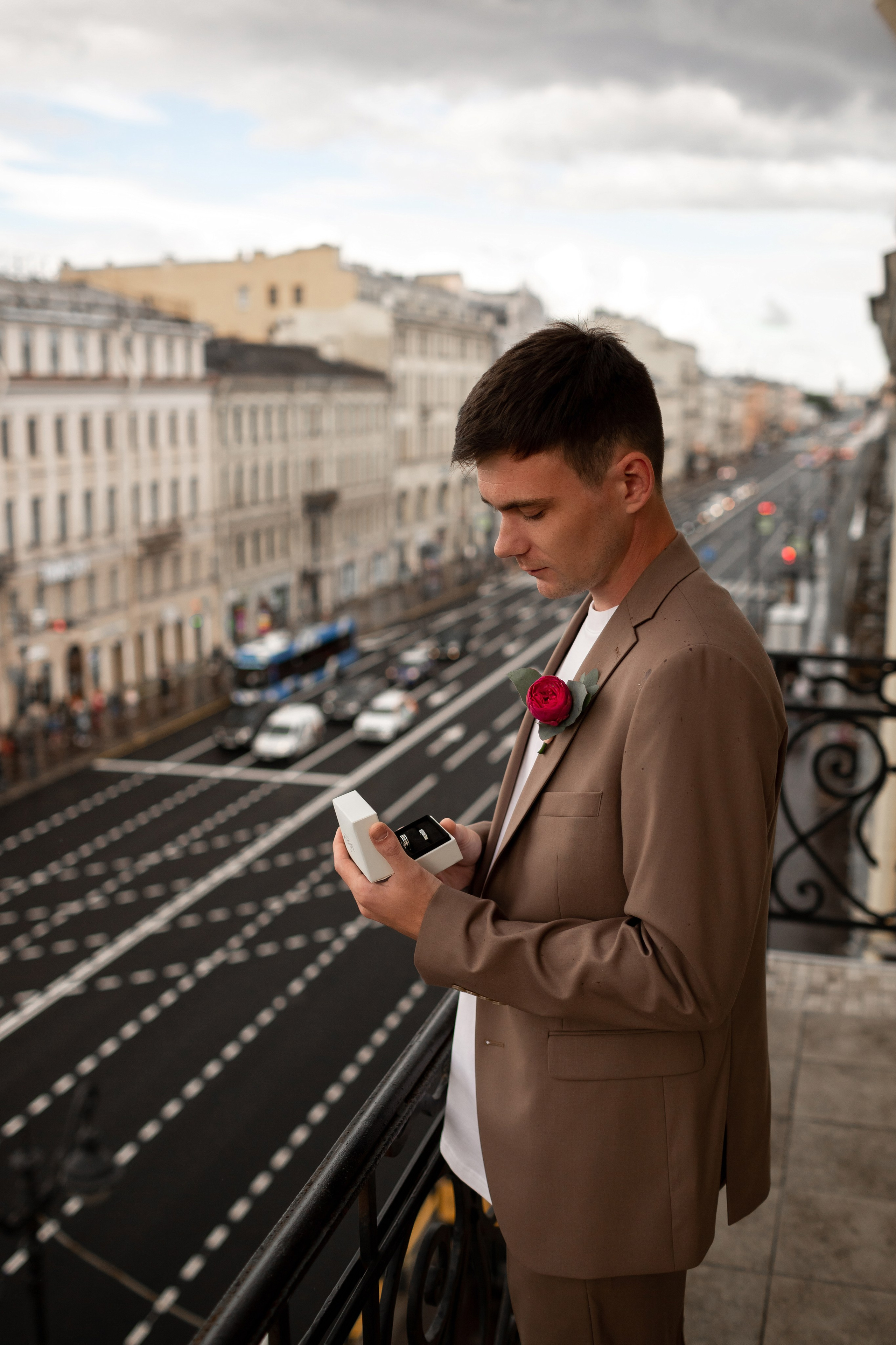Свадебная фотосессия во дворцах Петербурга. Свадебный фотограф Кирилл Белый