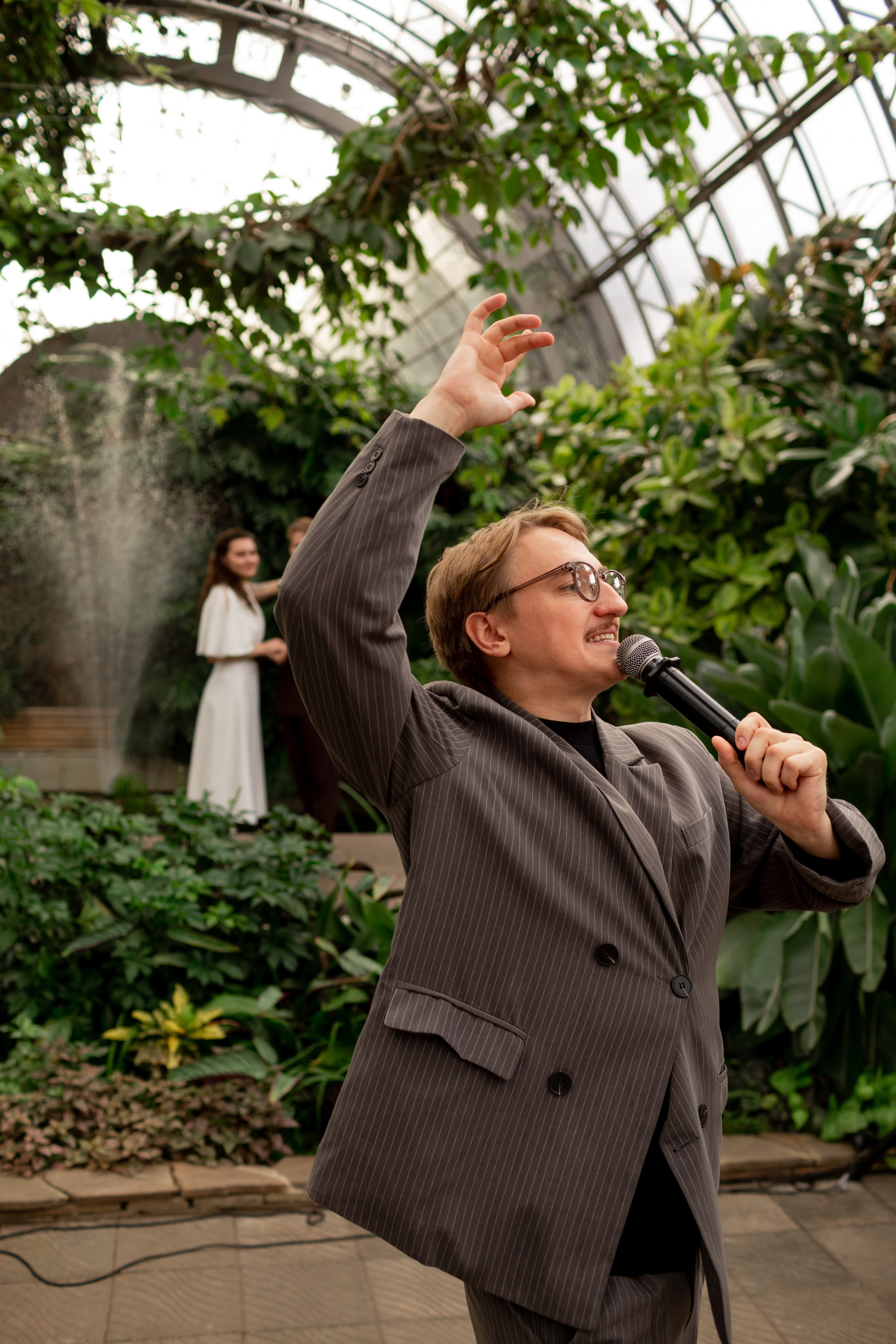 Выездная регистрация в Оранжерее Таврического сада. Свадебный фотограф Кирилл Белый