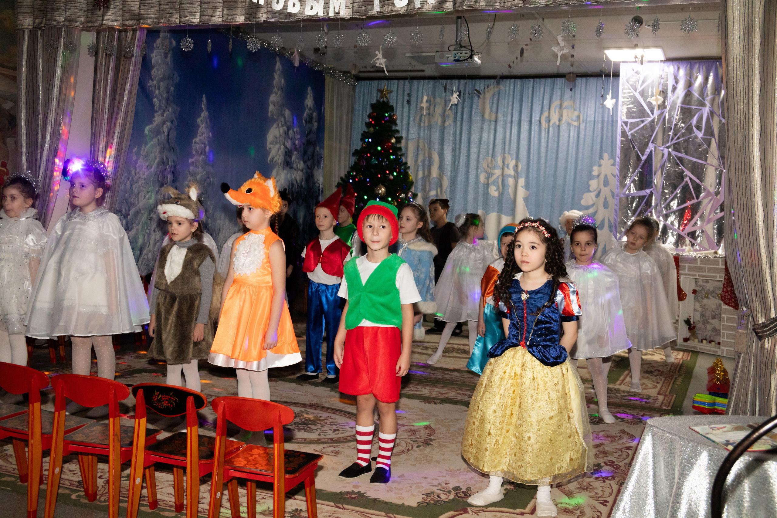 Новогодний утренник подготовительной группы. Индивидуальный и свадебный фотограф в Москве, Электростали и Туле Кадейкина Екатерина
