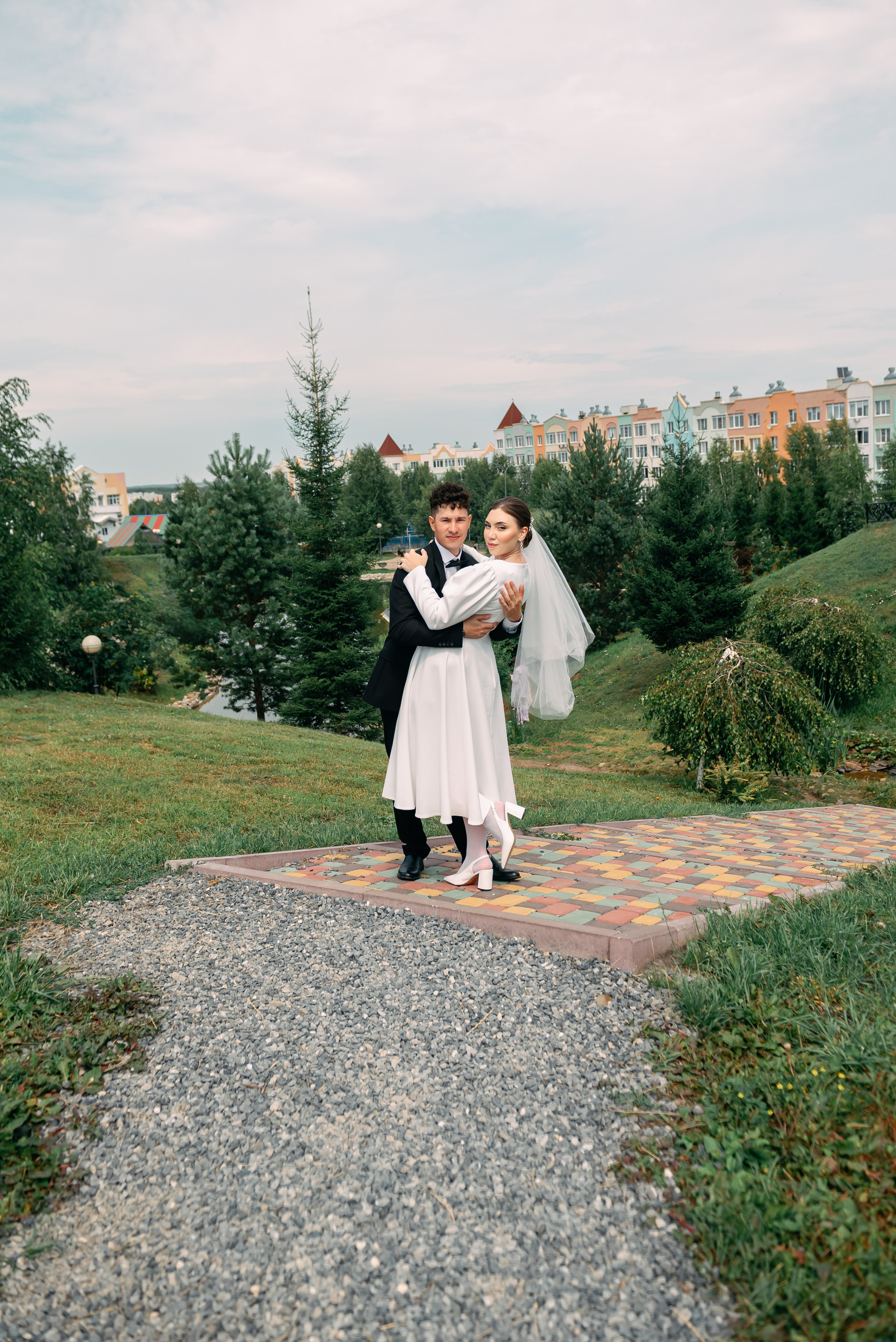 Свадебная фотосессия в парке отдыха «Лесная сказка» Лесная Поляна г. Кемерово