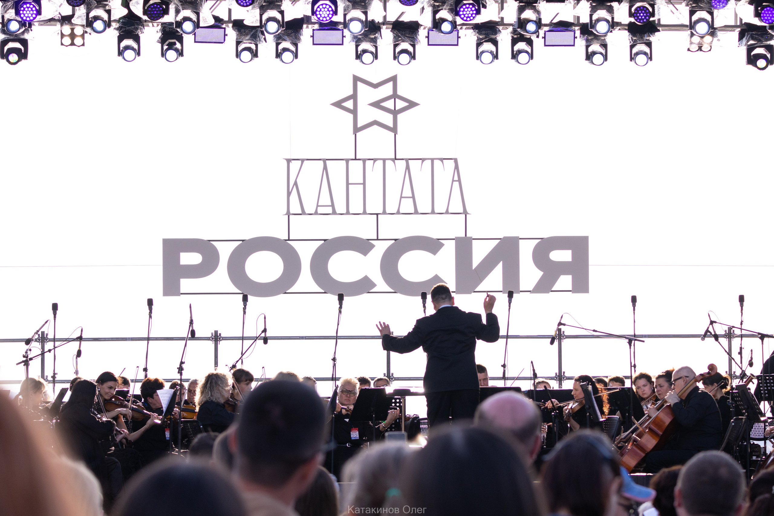 Олег Катакинов| Репортажный фотограф в городе у моря (Владивосток)