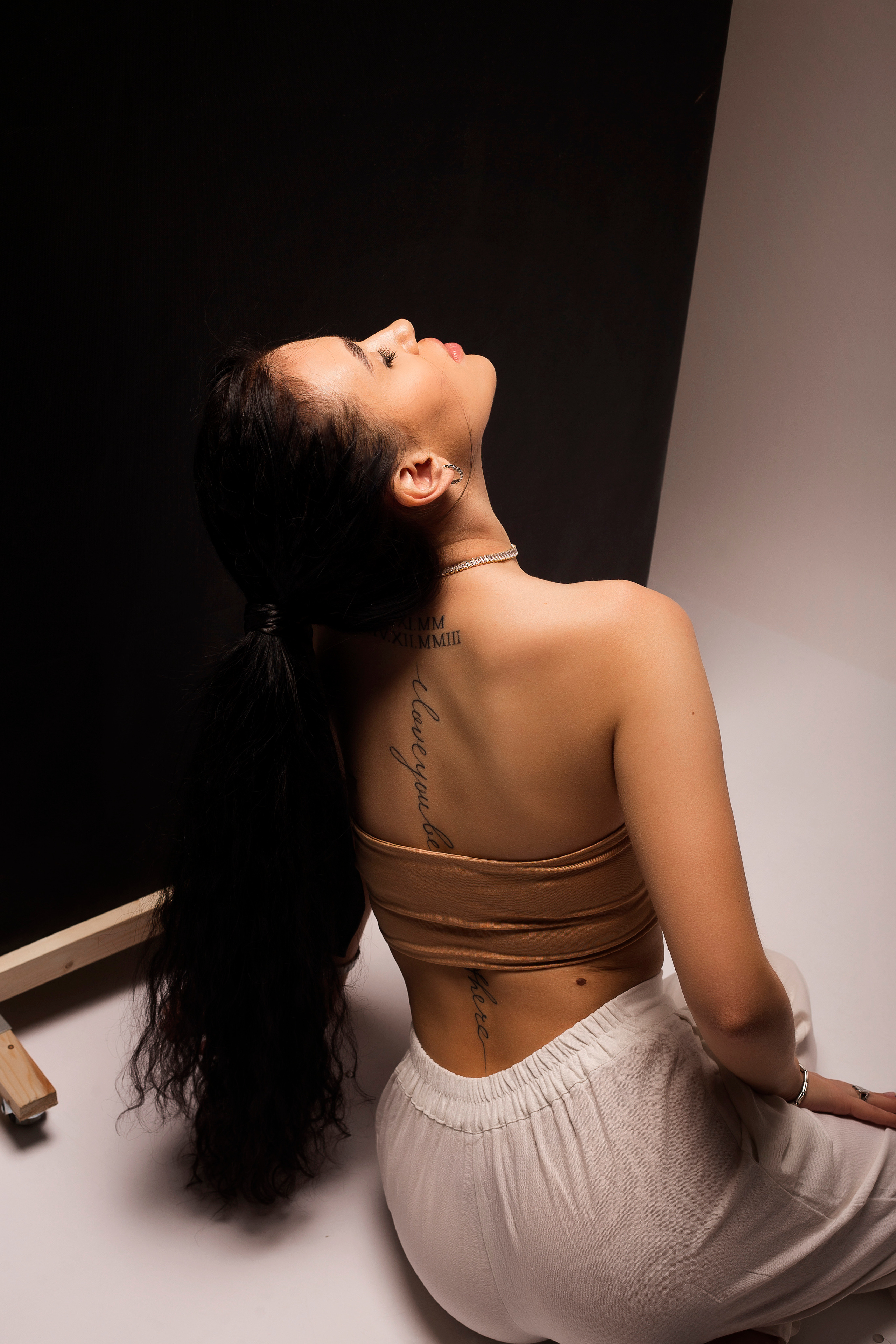 YANA. Фотограф женского портрета, беременности и семейных фотосессий