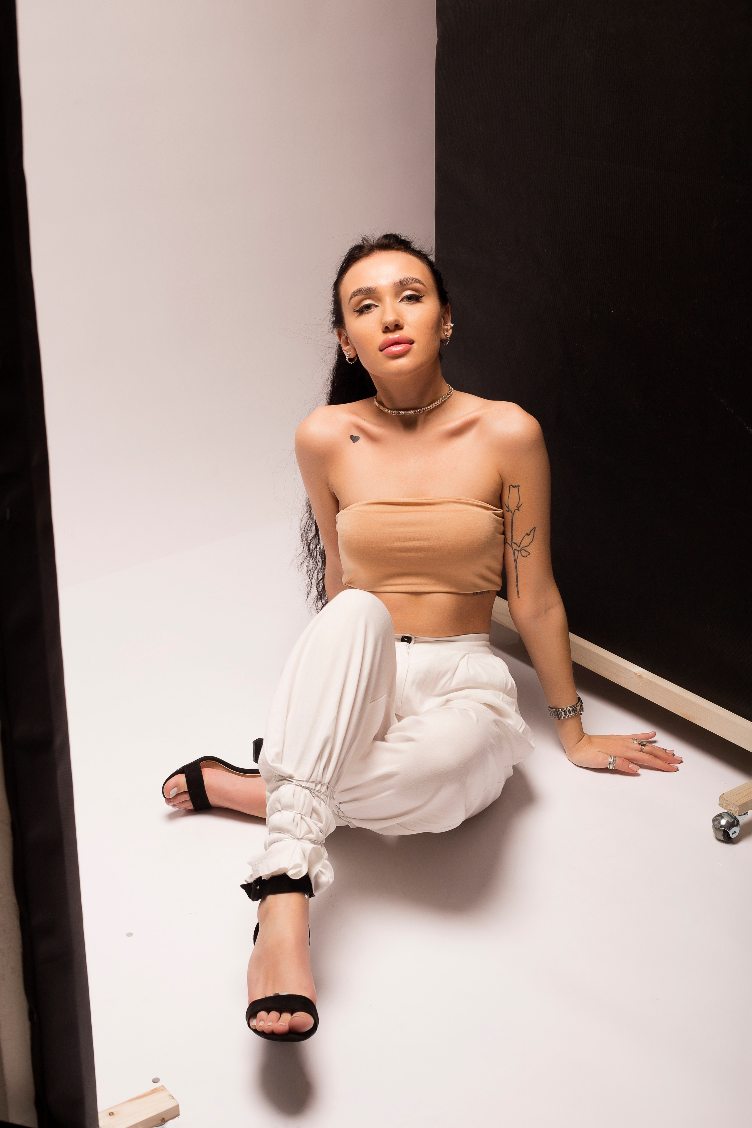 YANA. Фотограф женского портрета, беременности и семейных фотосессий