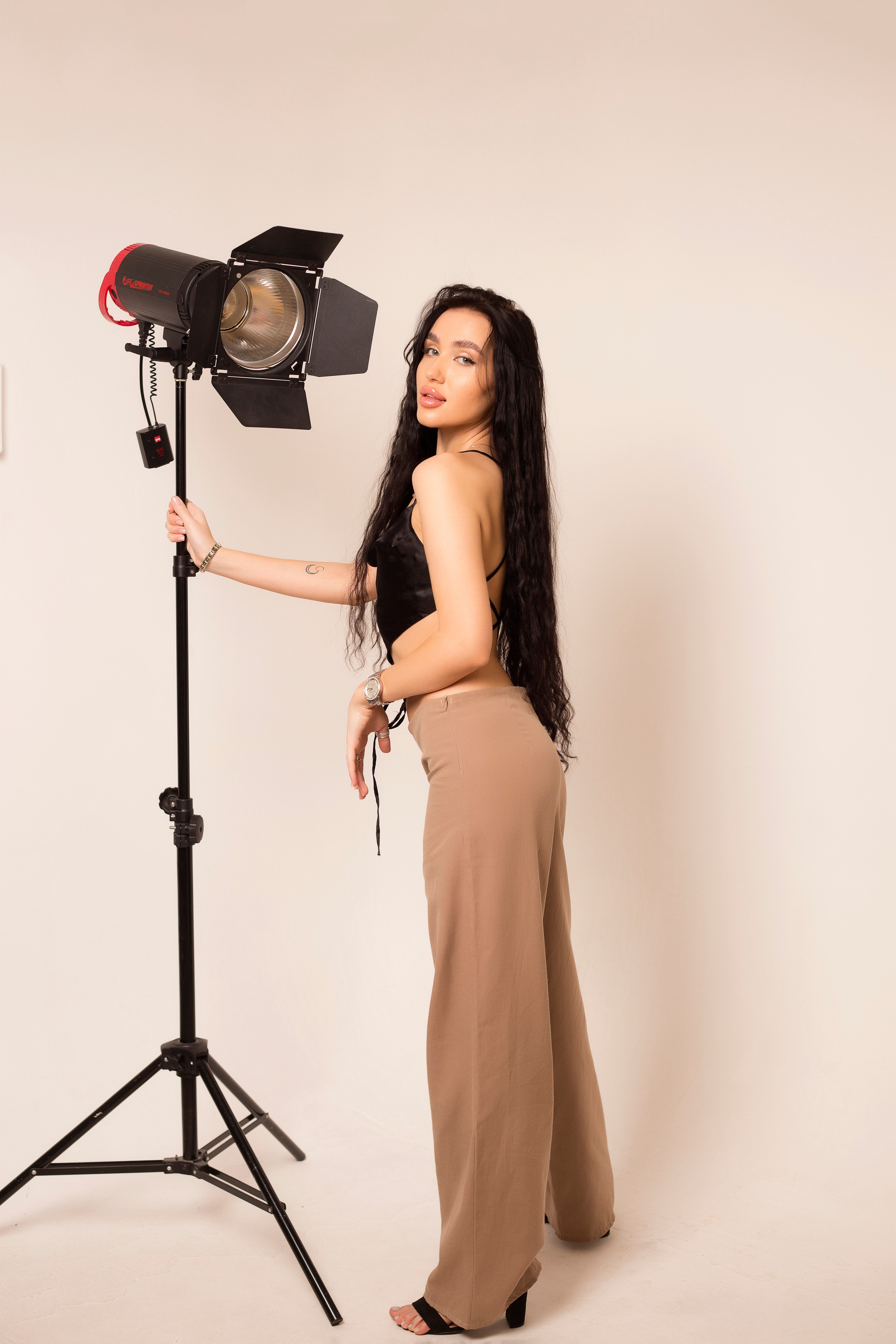 YANA. Фотограф женского портрета, беременности и семейных фотосессий