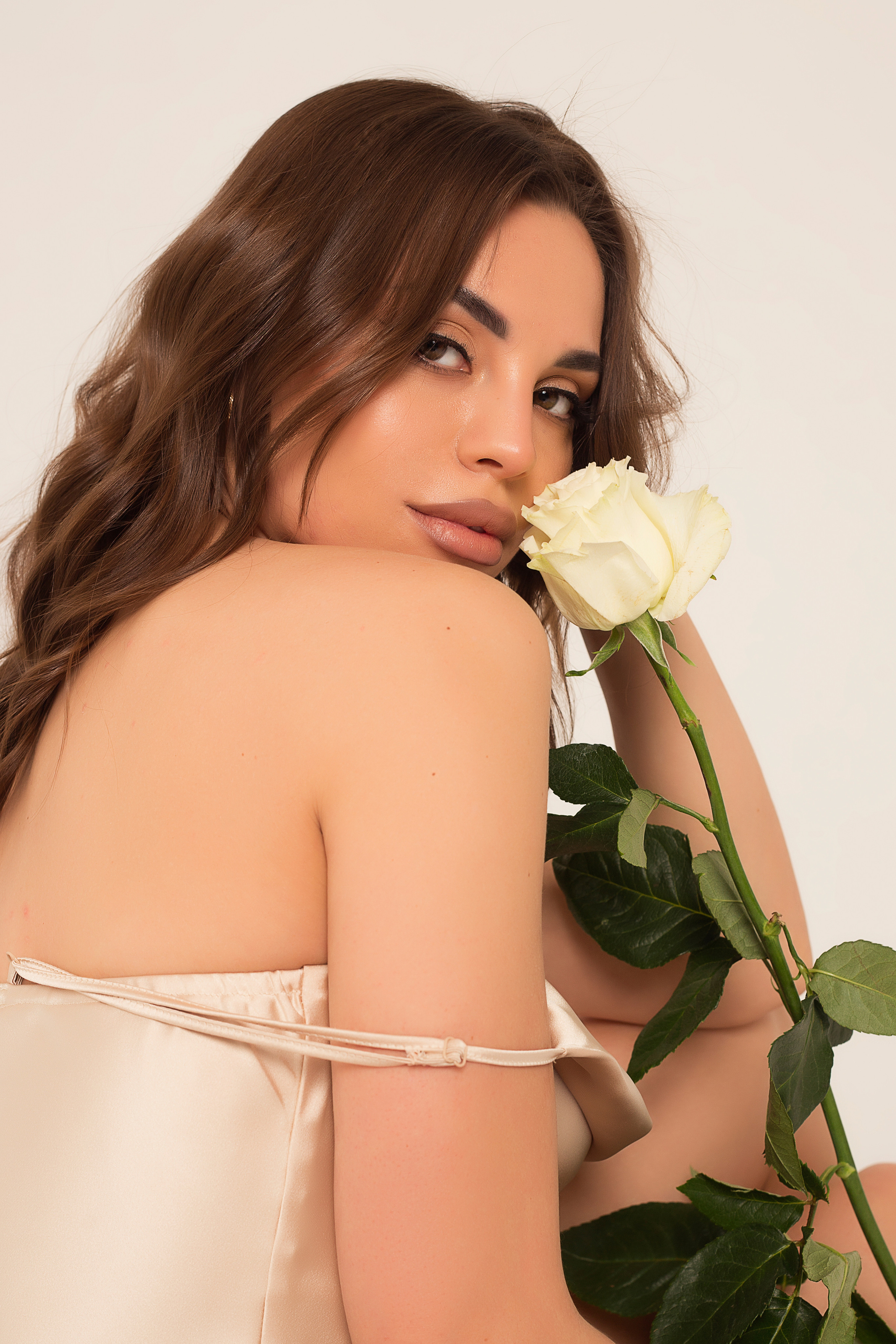 YULIA. Фотограф женского портрета, беременности и семейных фотосессий