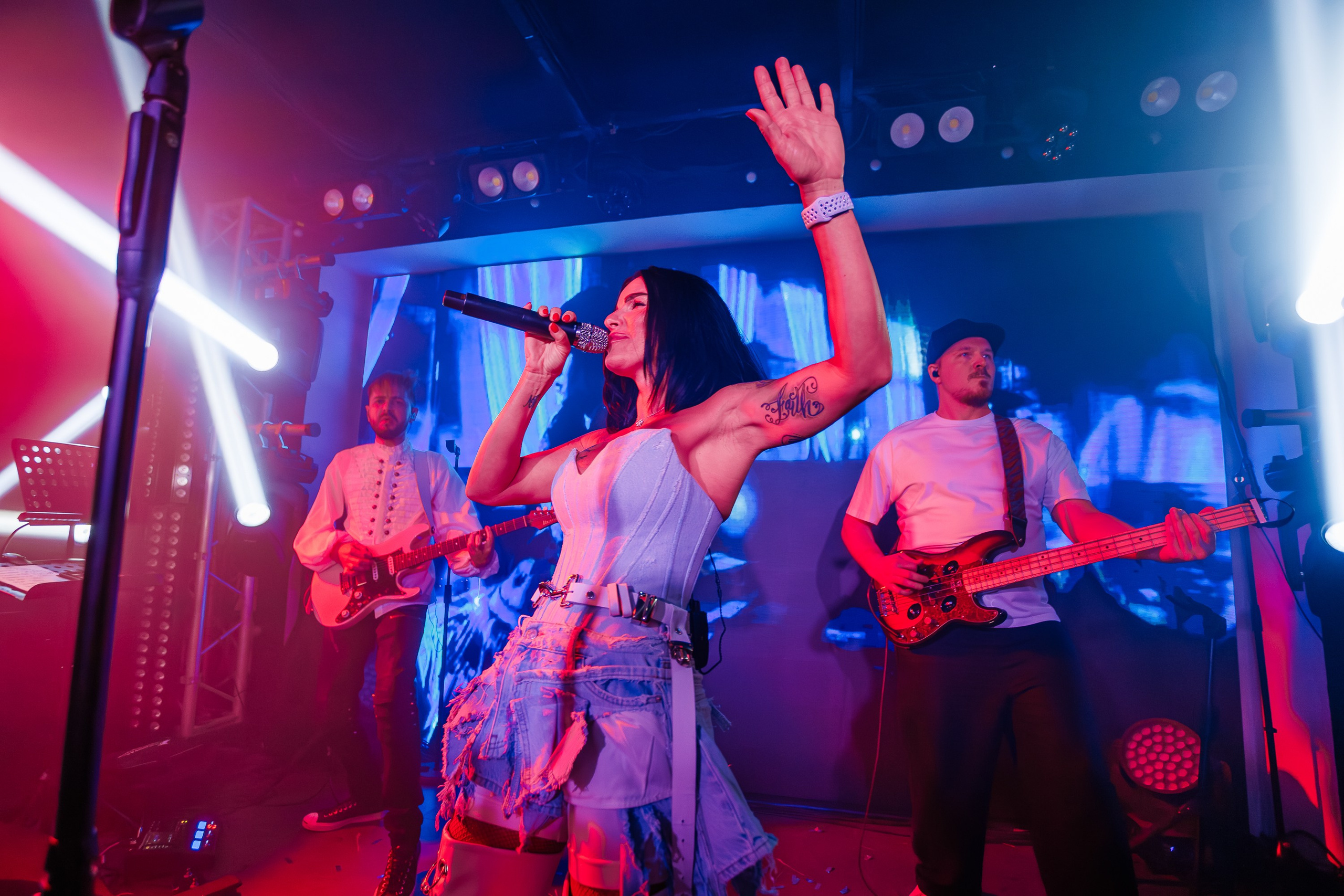 «Юлия Волкова"_Чайка на пляже_Ялта_2.08.2025 г. Аминов Руслан | Фотограф