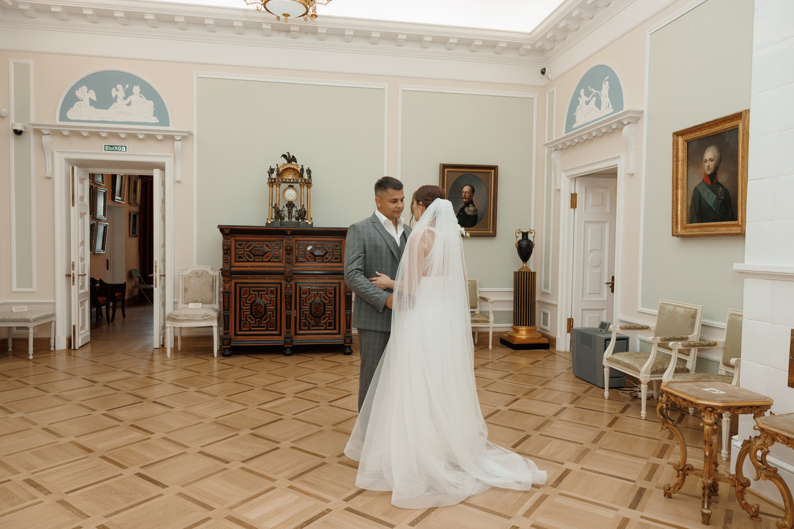 ЗАГС Бутово и Остафьево. Свадебный и репортажный фотограф (Москва, Королев и другие)