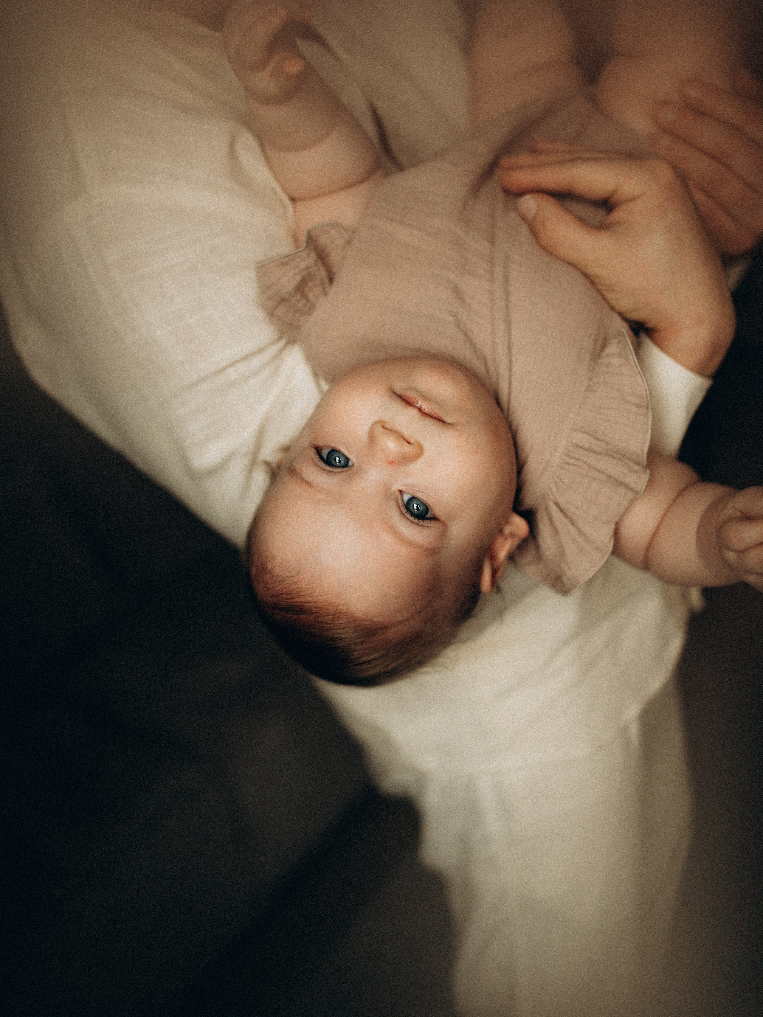 Денис, Юля и крошка Варвара. Семейный фотограф в Москве и Люберцах Юлия Гуськова