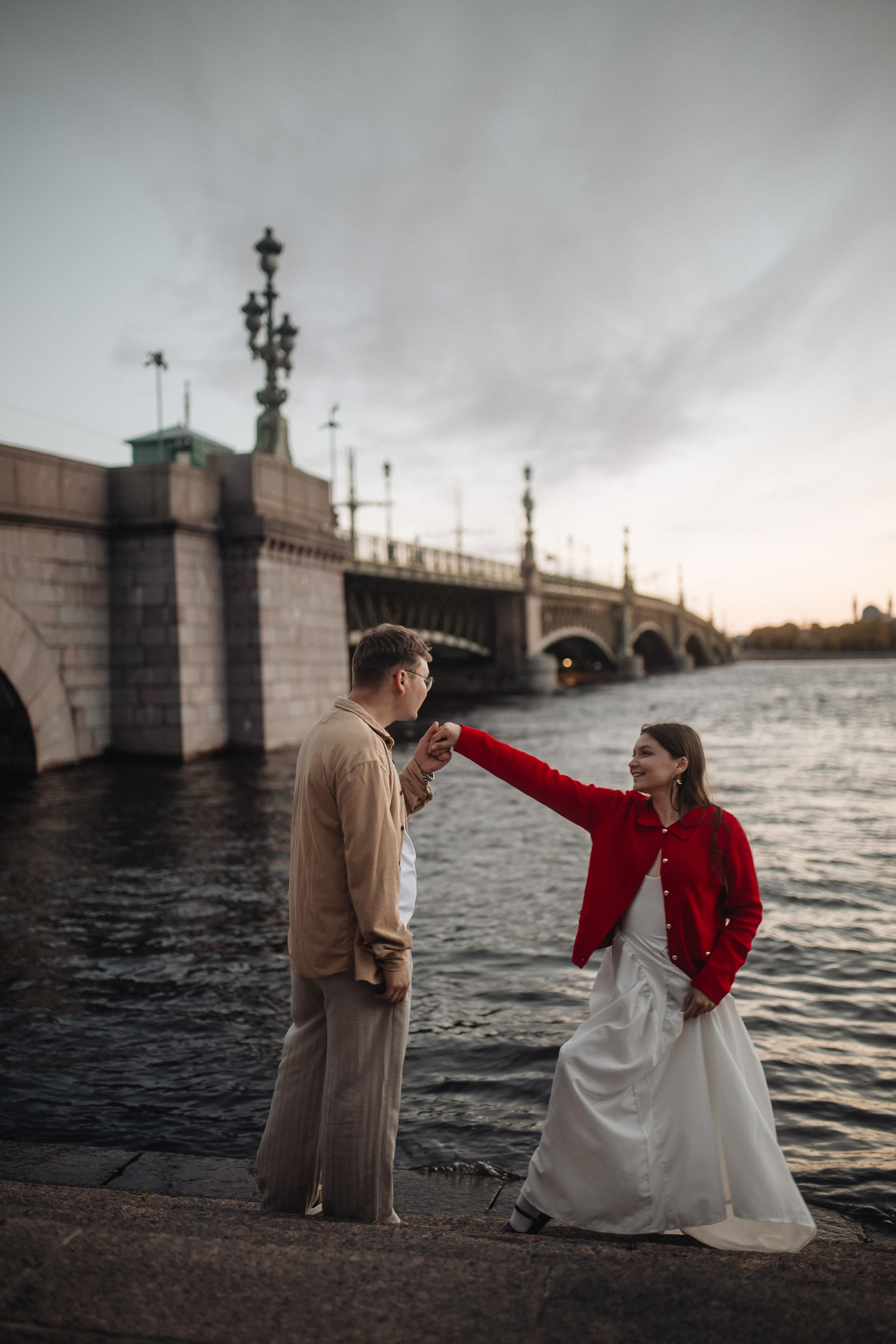 Рассвет в Питере. Фотограф в Санкт Петербурге Лара Великова