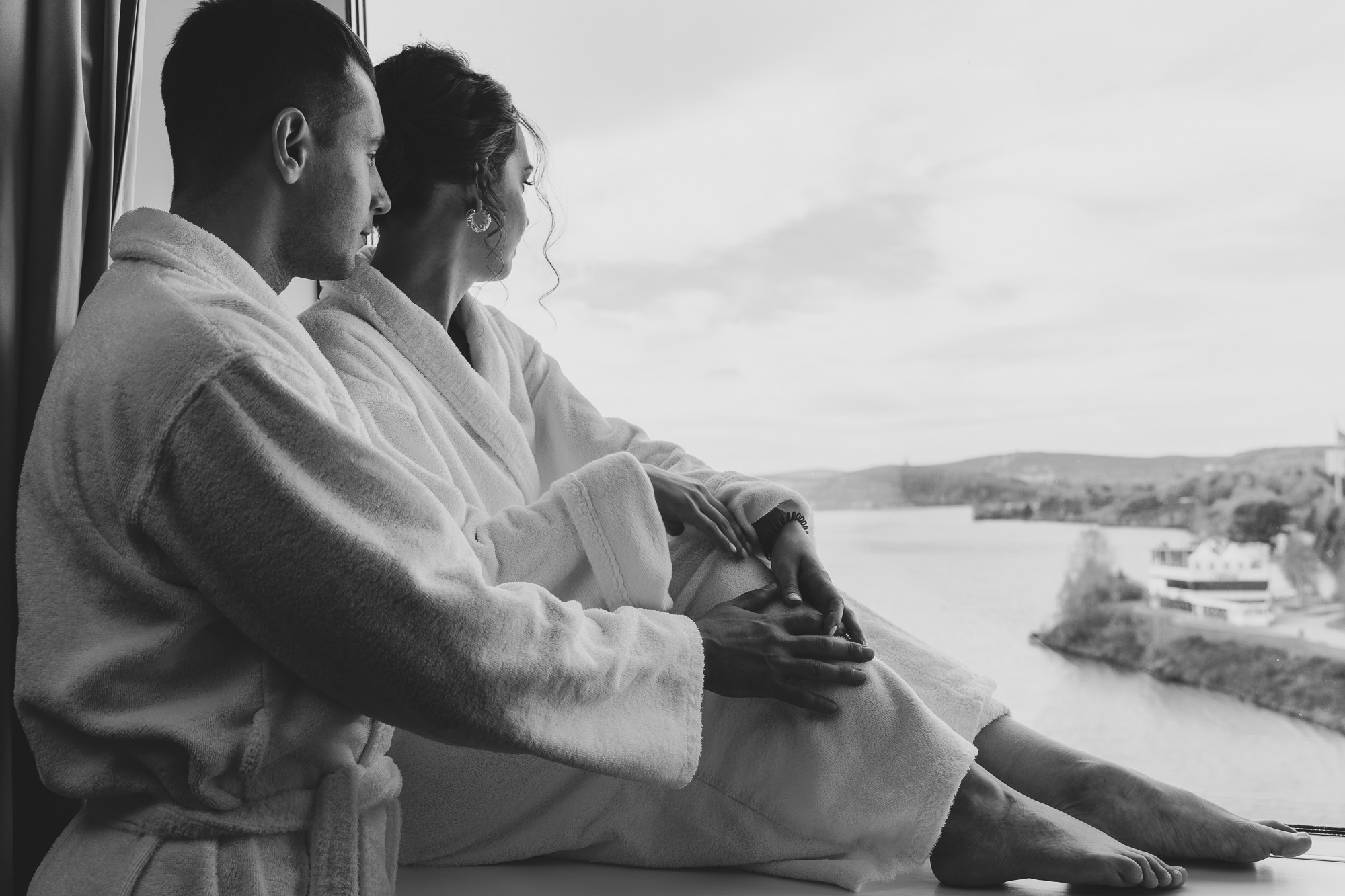 Романтичный кадр свадебного утра. фото от свадебного фотографа в Екатеринбурге Евгения Карася